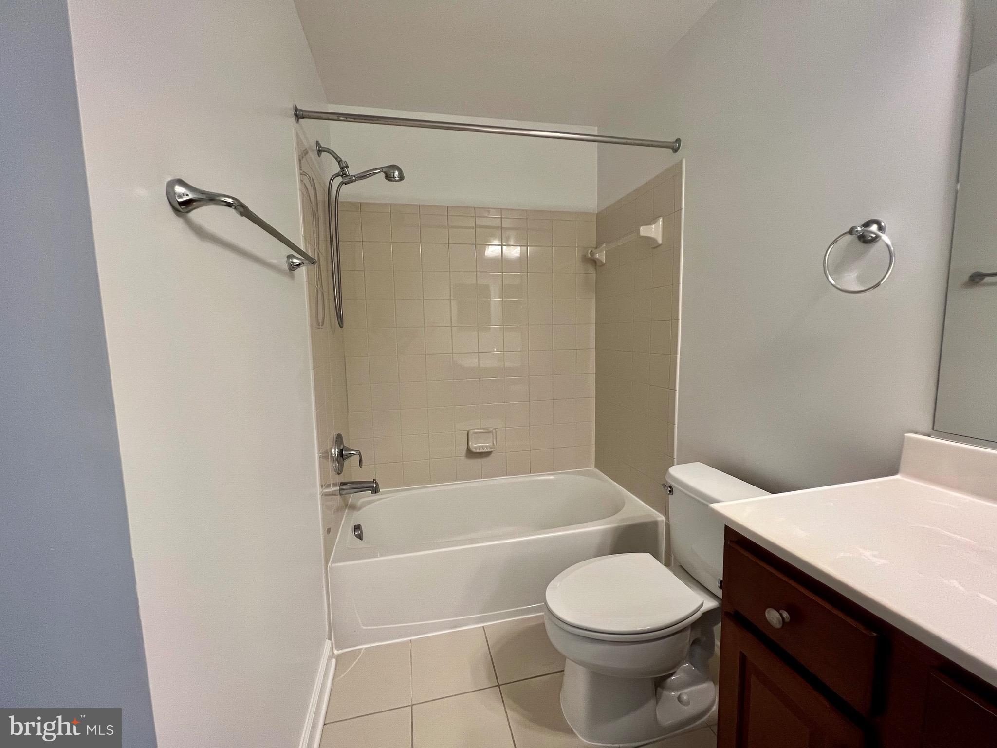 LAUREL HIGHLANDS - Residential Lease