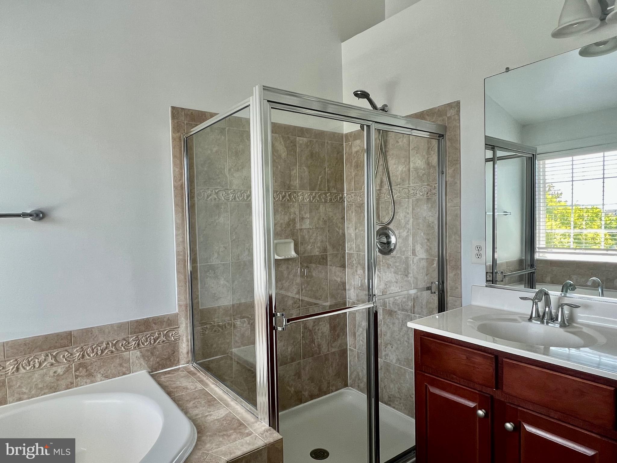 LAUREL HIGHLANDS - Residential Lease