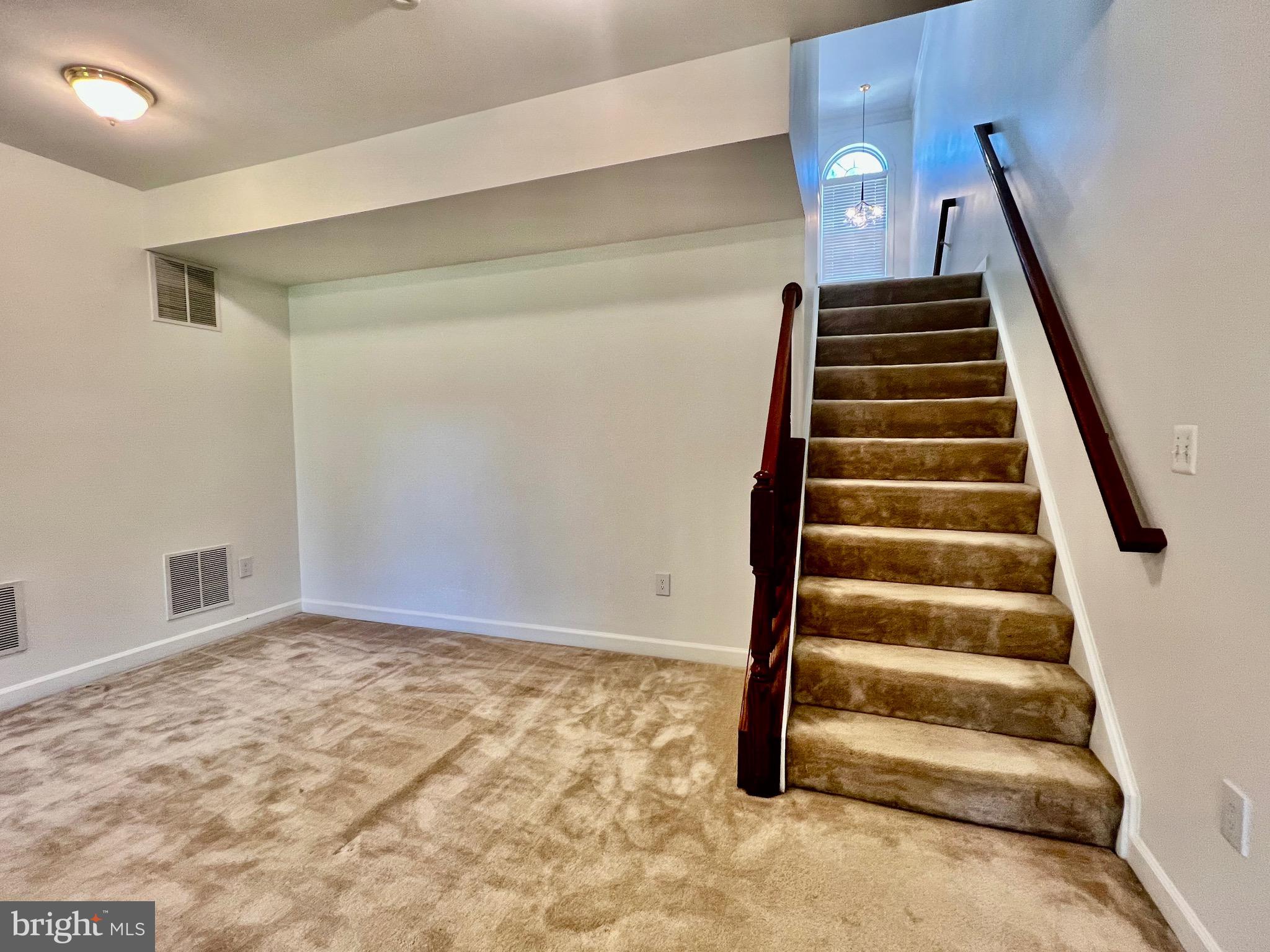 LAUREL HIGHLANDS - Residential Lease