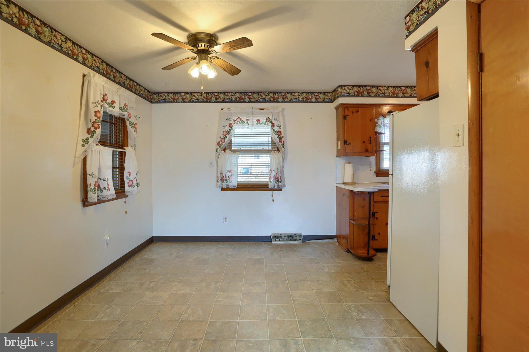 SCHLUSSER VILLAGE - Residential