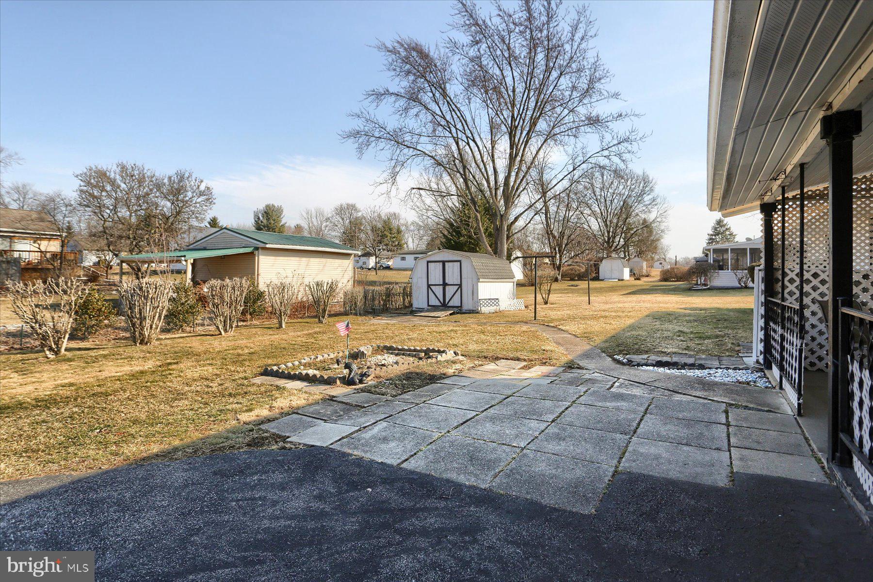 SCHLUSSER VILLAGE - Residential