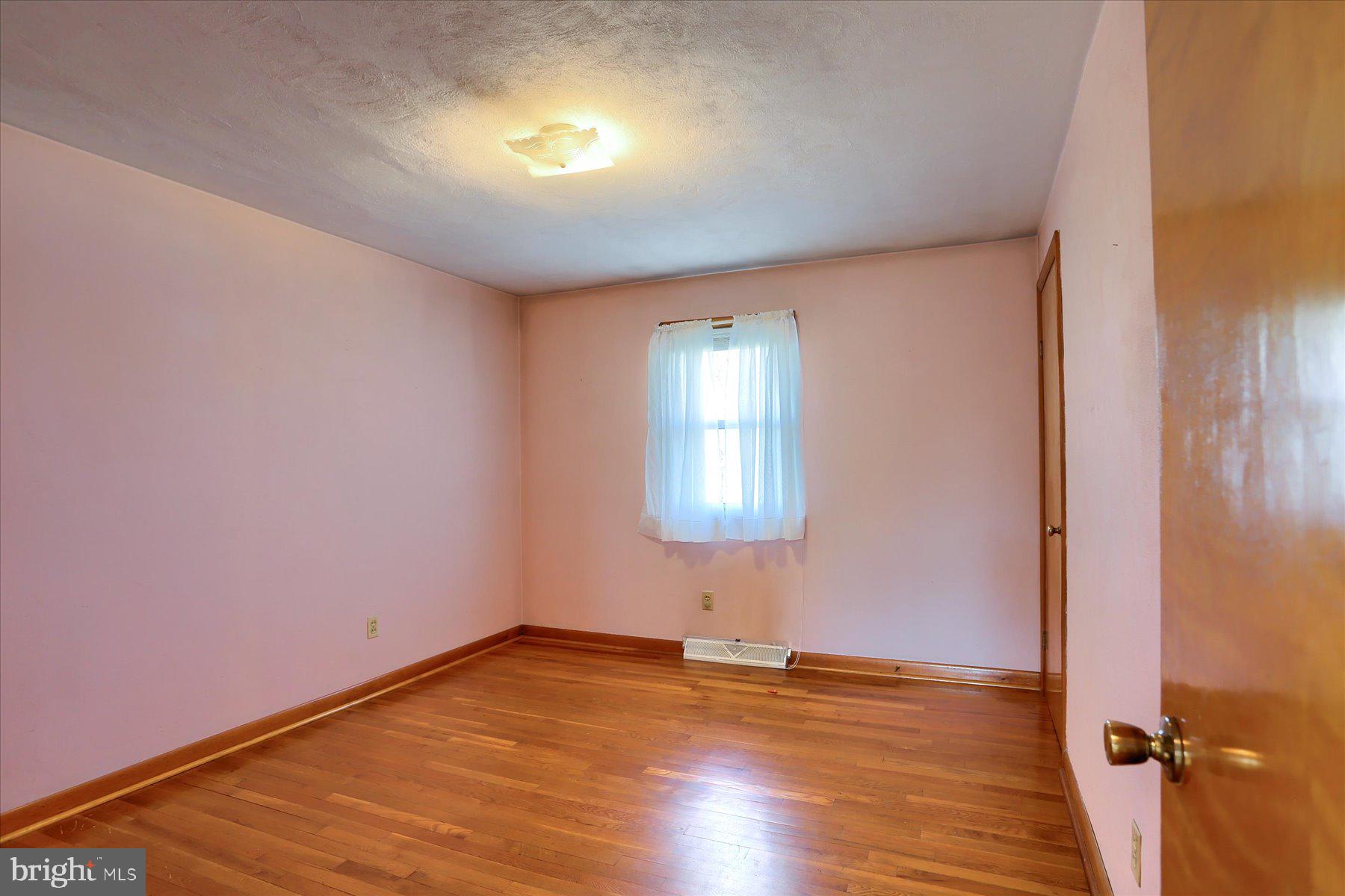 SCHLUSSER VILLAGE - Residential