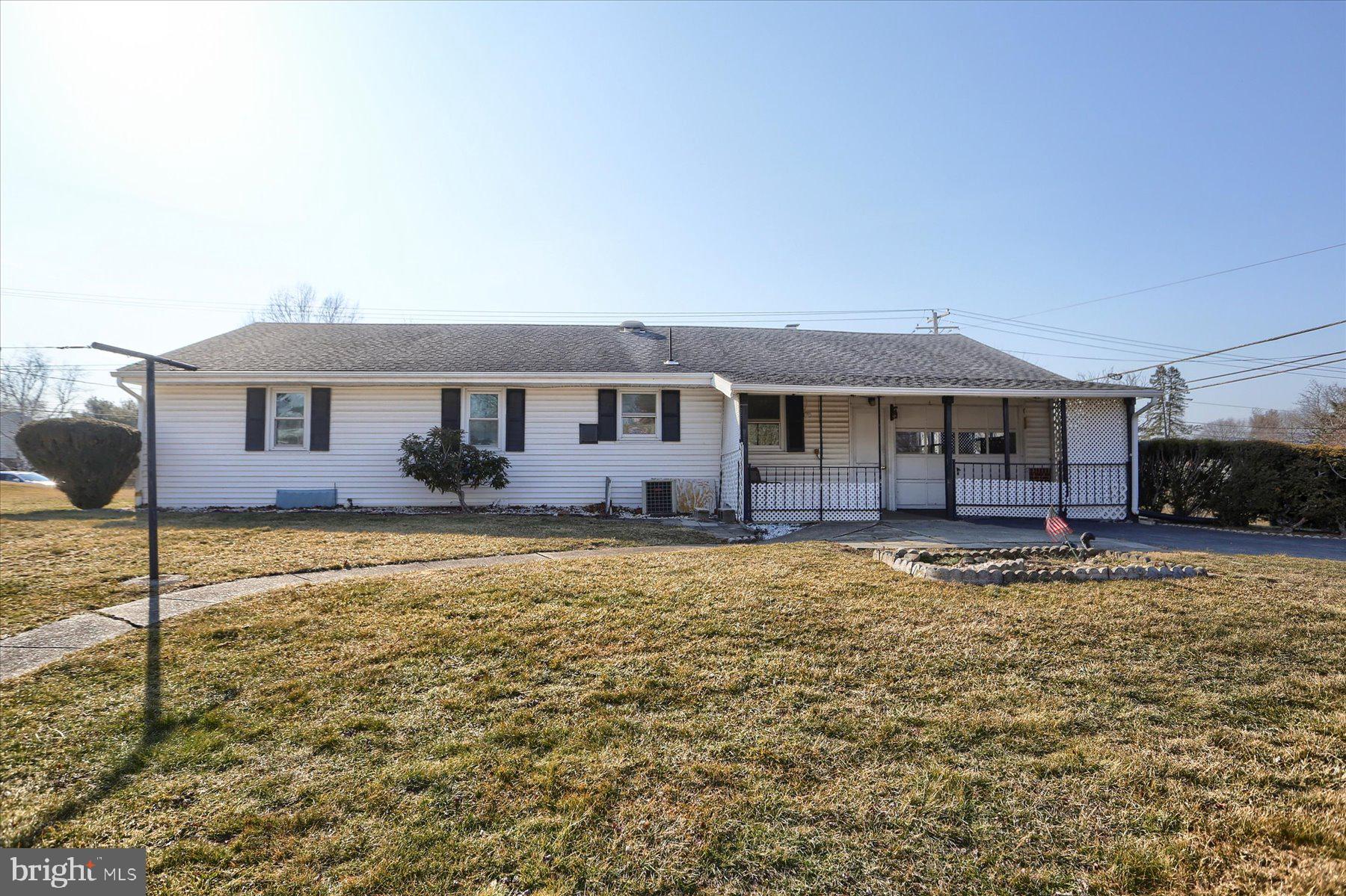 SCHLUSSER VILLAGE - Residential