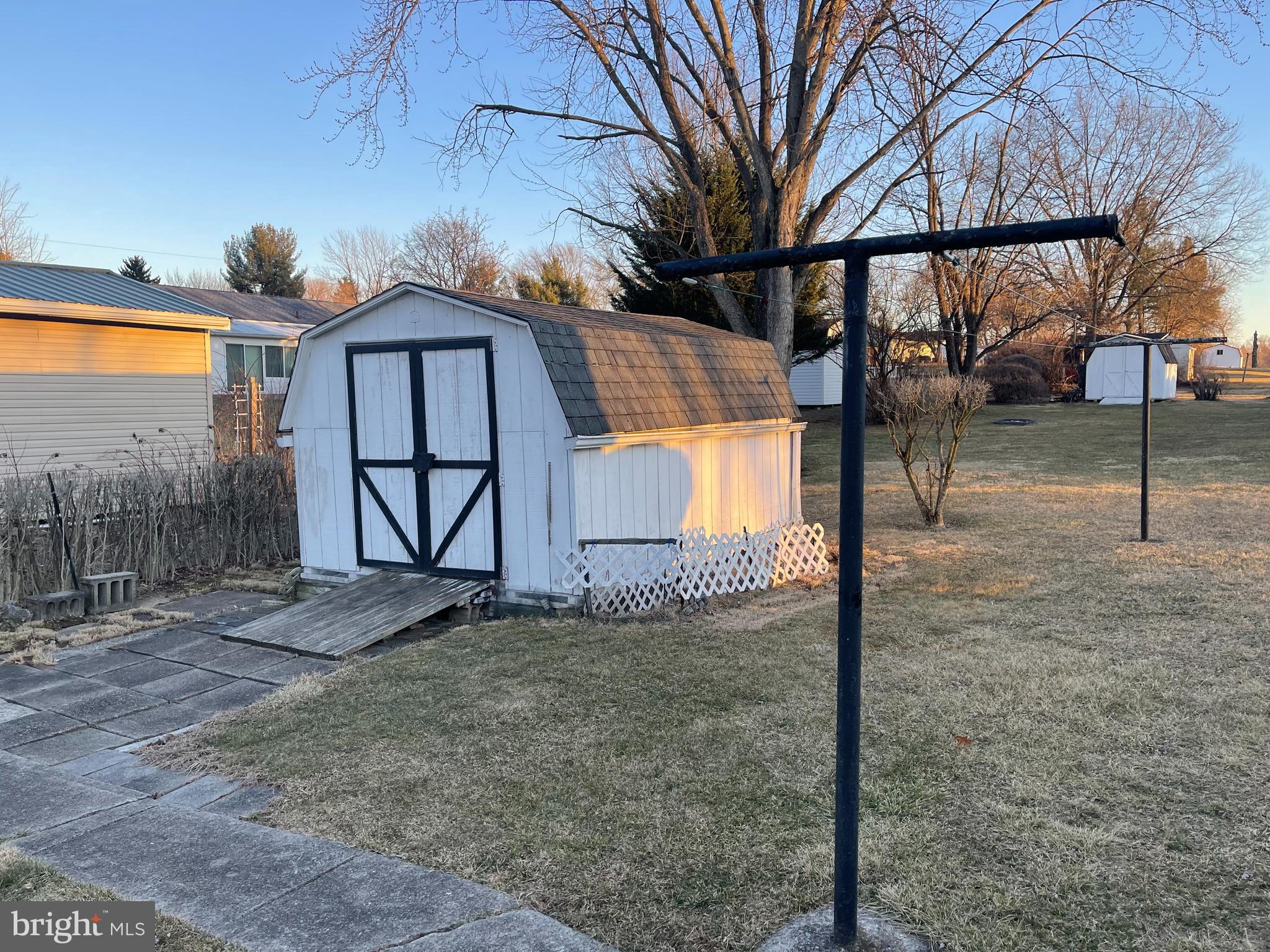 SCHLUSSER VILLAGE - Residential