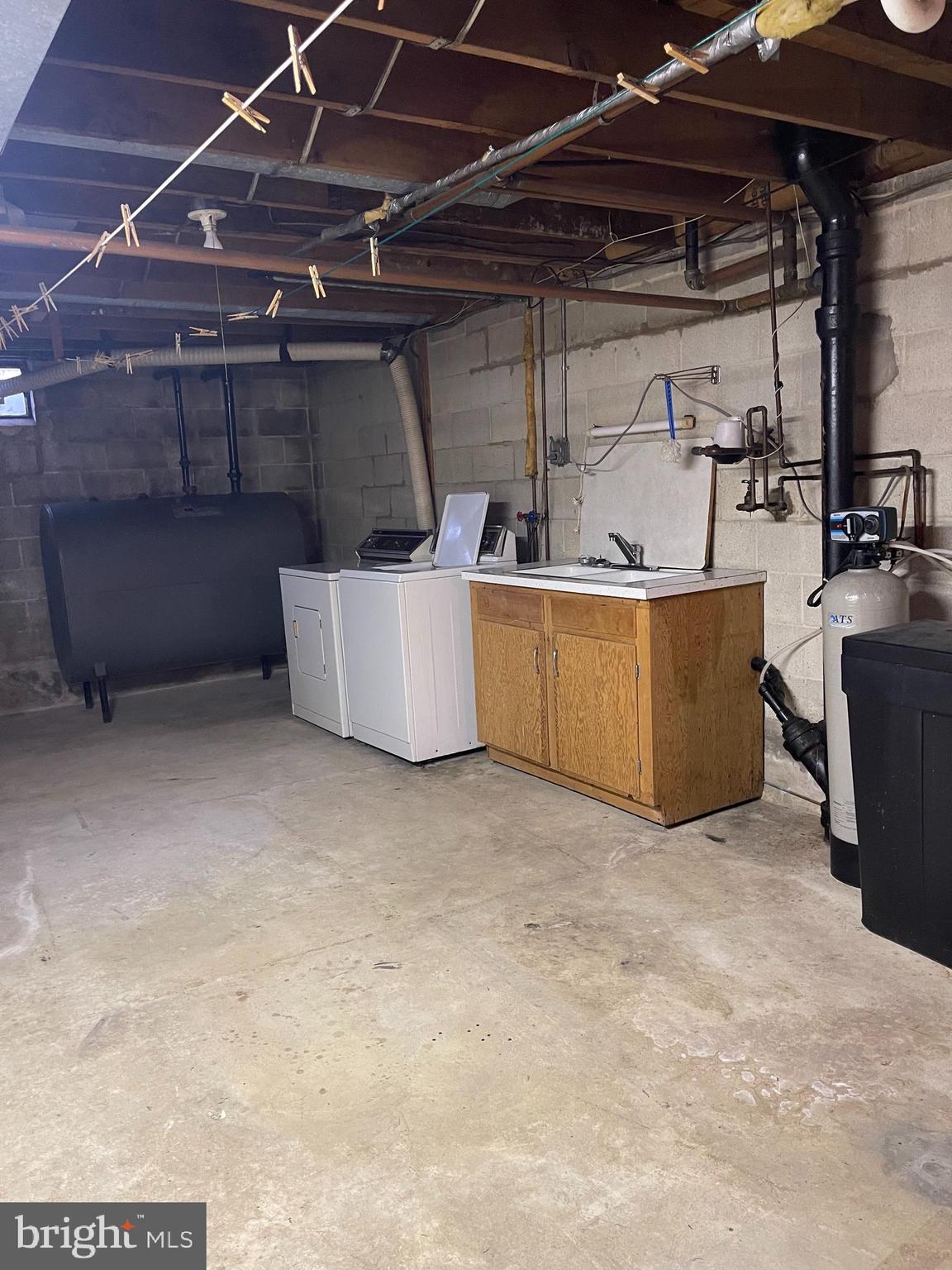 SCHLUSSER VILLAGE - Residential