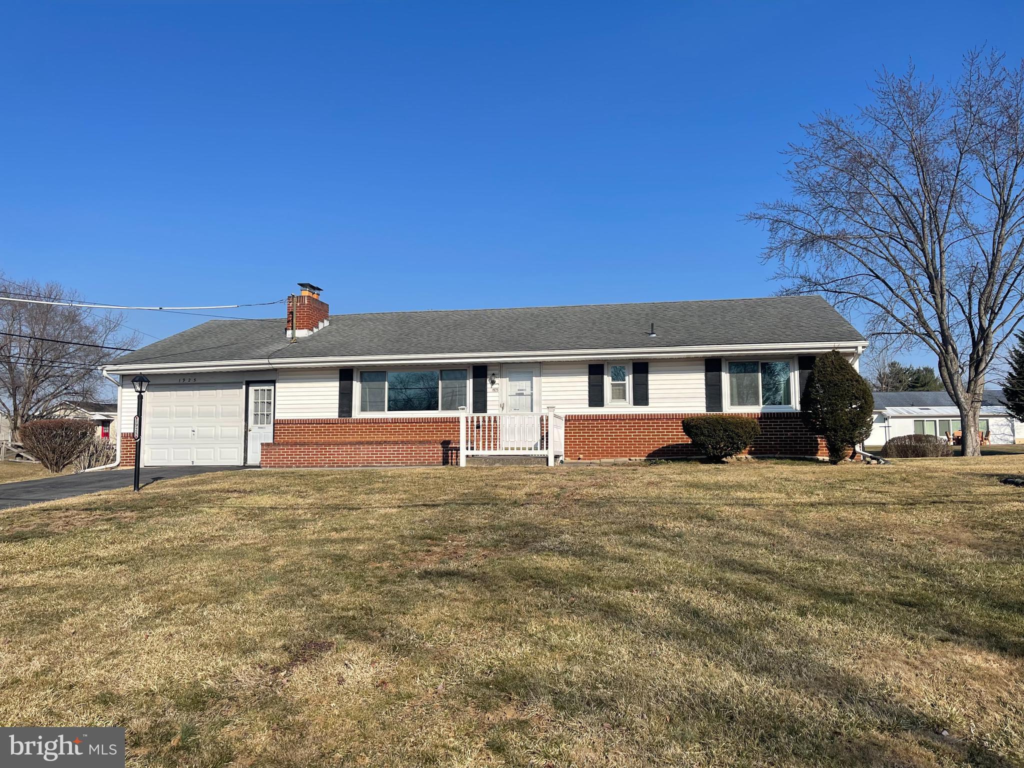 SCHLUSSER VILLAGE - Residential