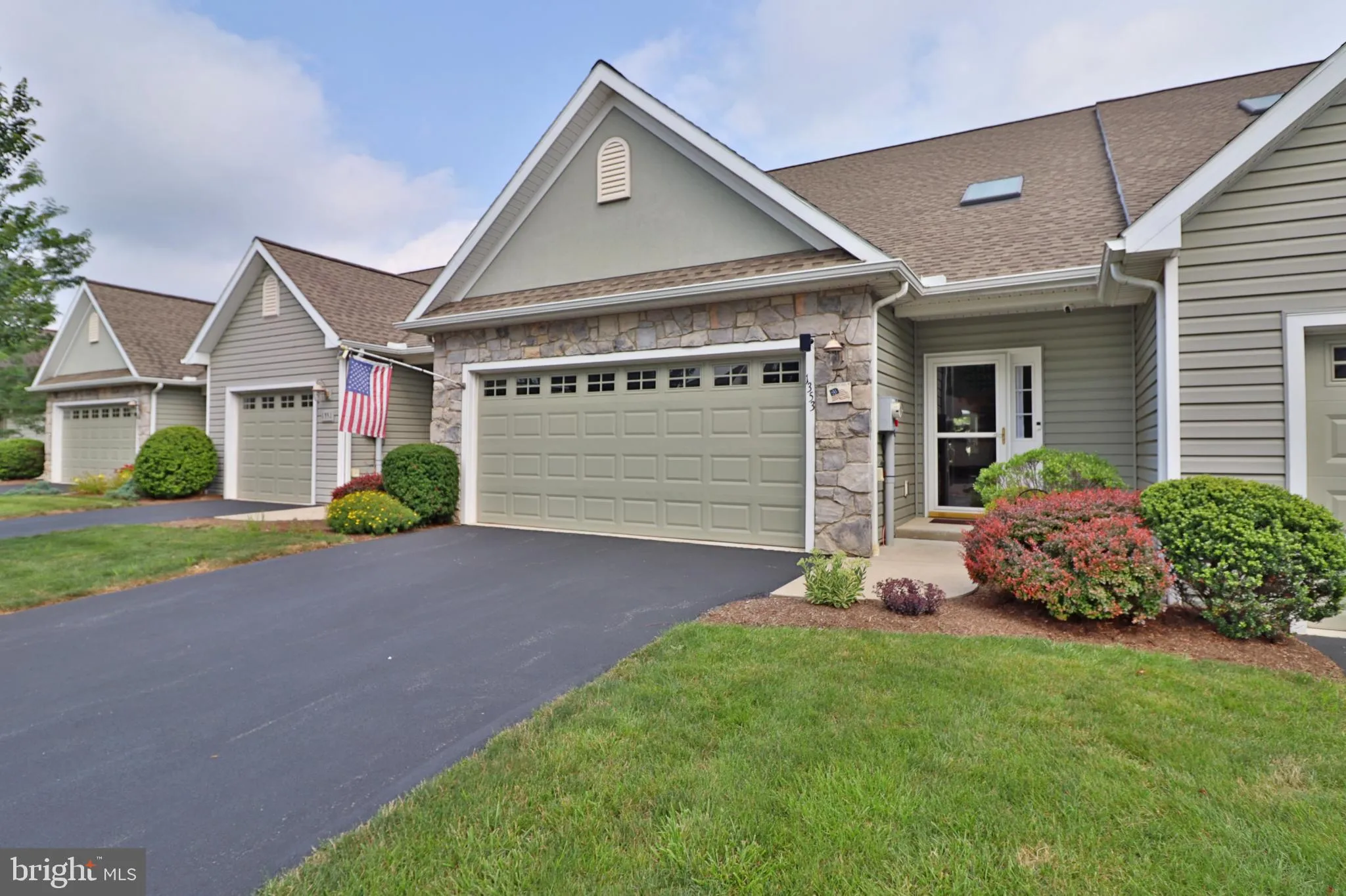 Mount Joy, Pennsylvania 17552, United States, 3 Bedrooms Bedrooms, ,3 BathroomsBathrooms,Residential,Pending,183554