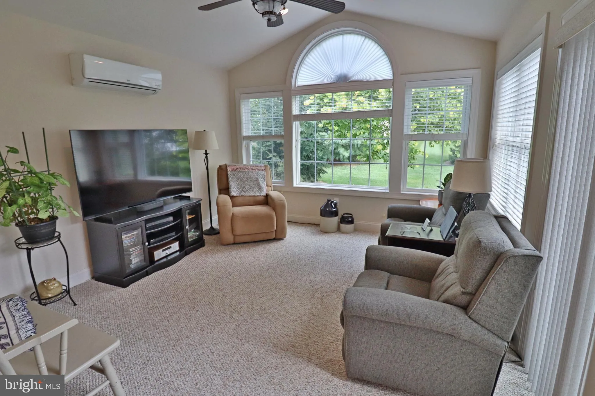 Mount Joy, Pennsylvania 17552, United States, 3 Bedrooms Bedrooms, ,3 BathroomsBathrooms,Residential,Pending,183554