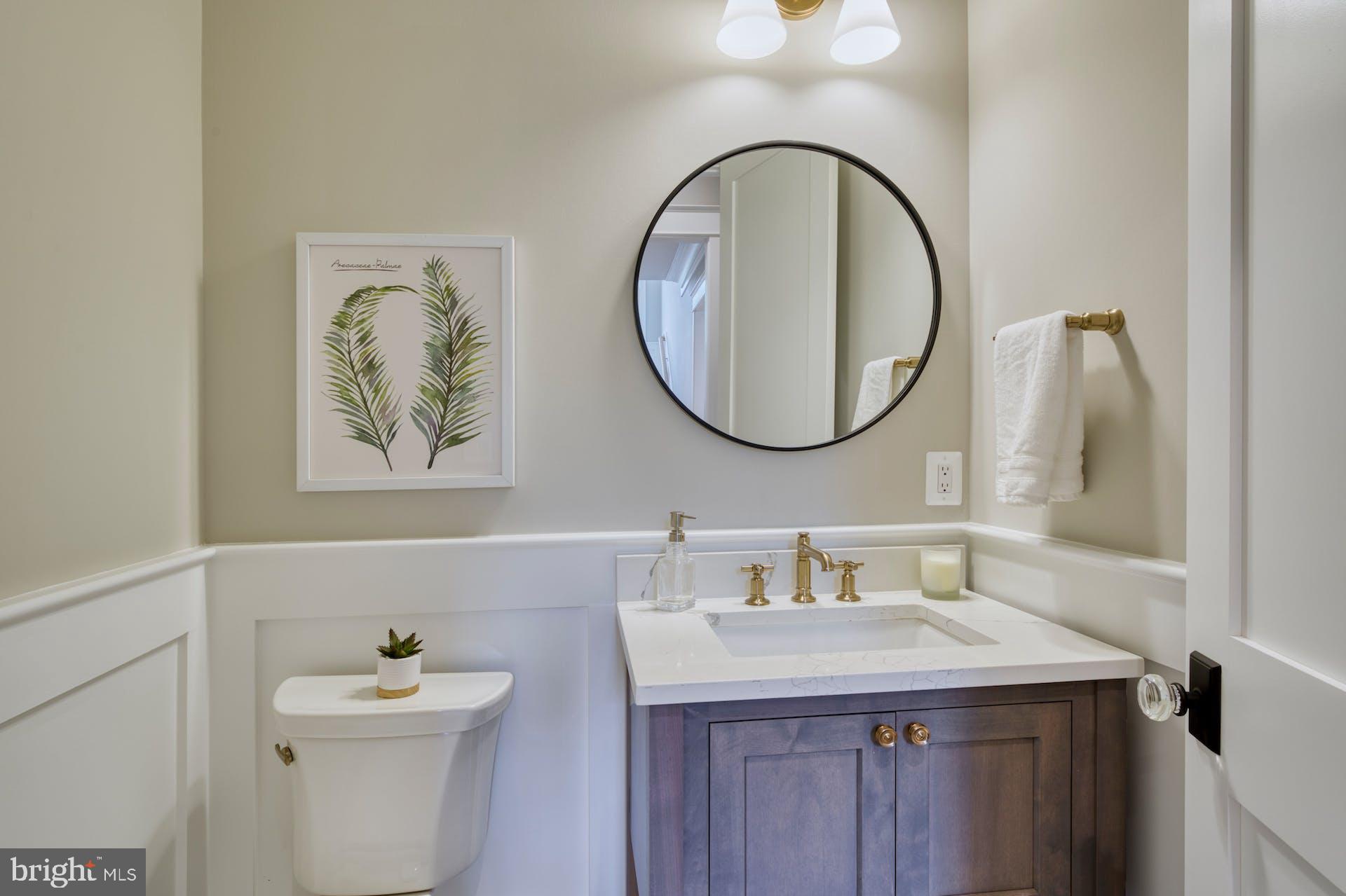 CRESCENT HILLS - Residential