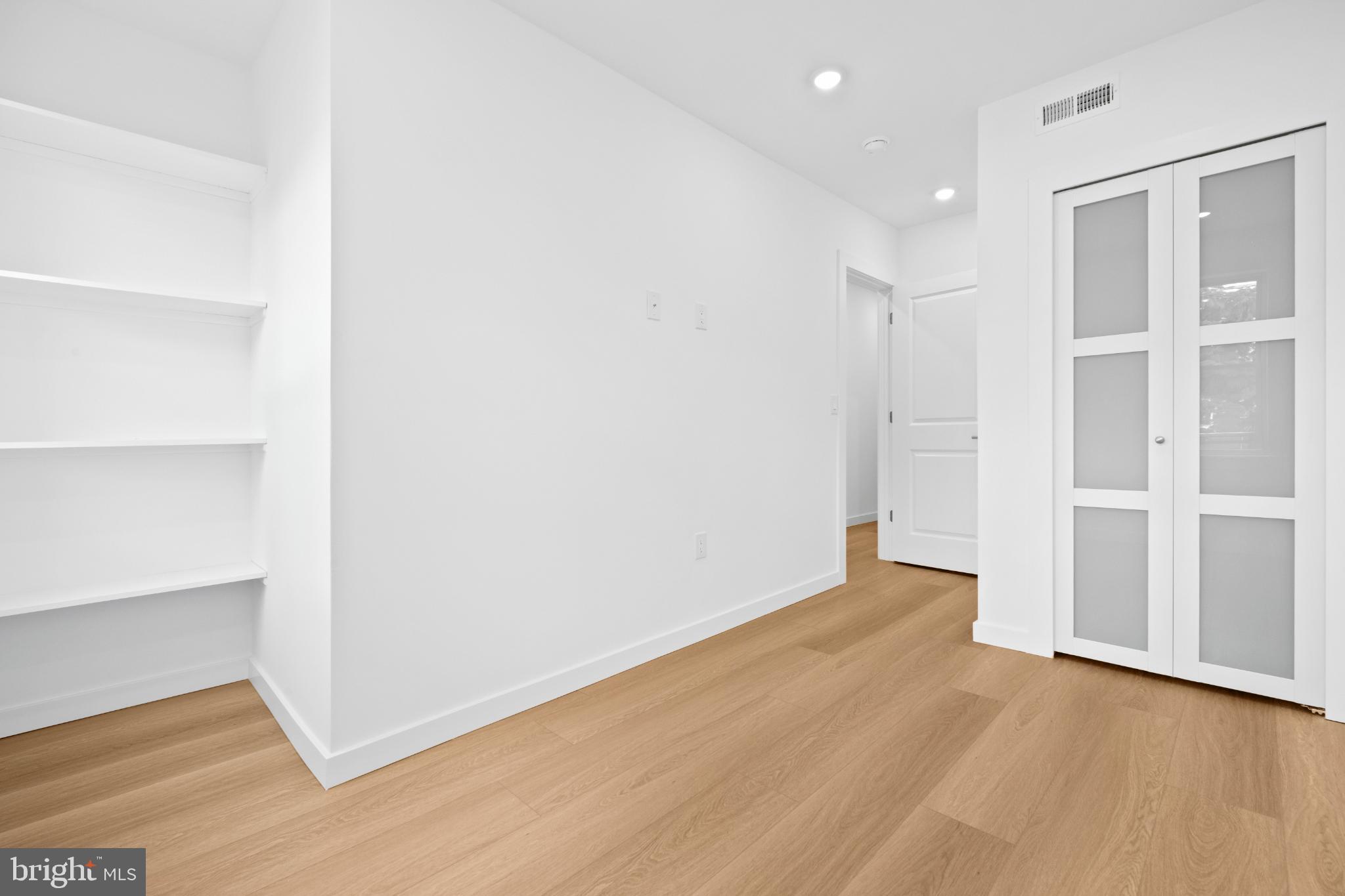 NORRIS SQUARE - Residential