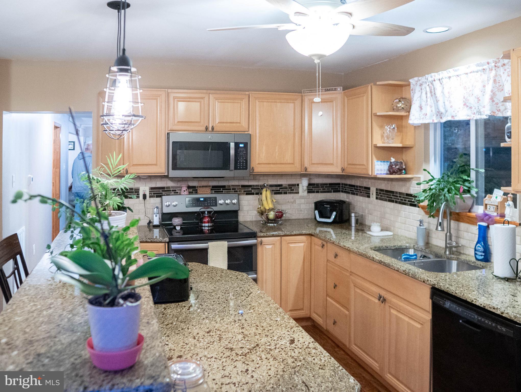 NEWPORTVILLE TERR - Residential