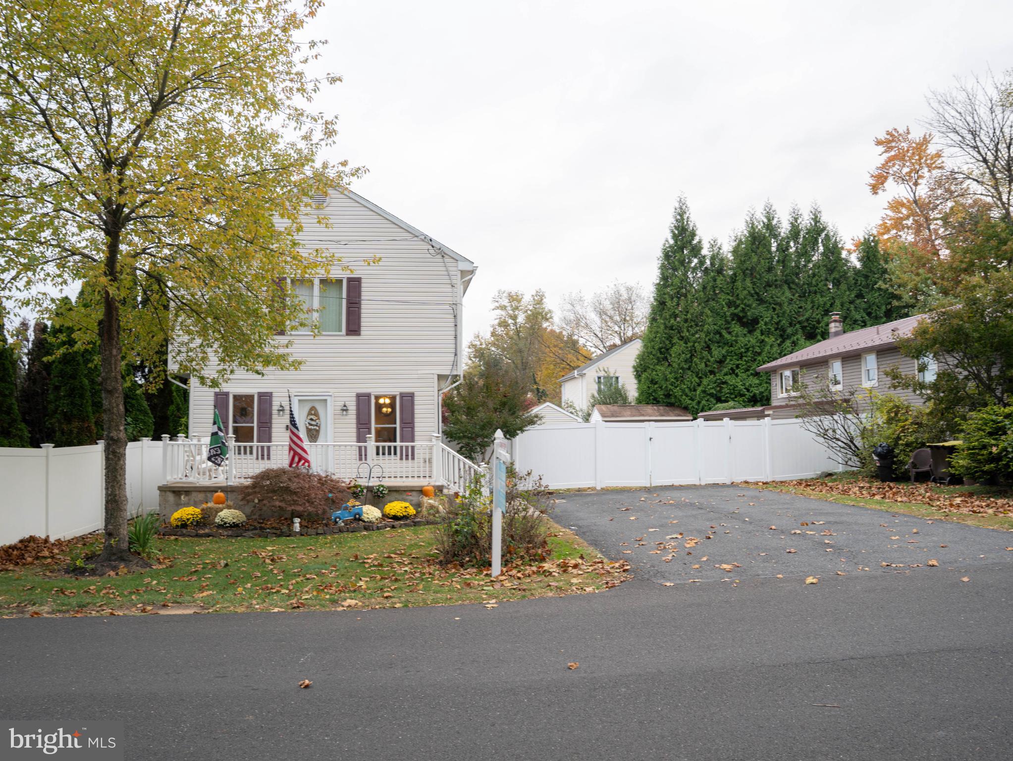 NEWPORTVILLE TERR - Residential