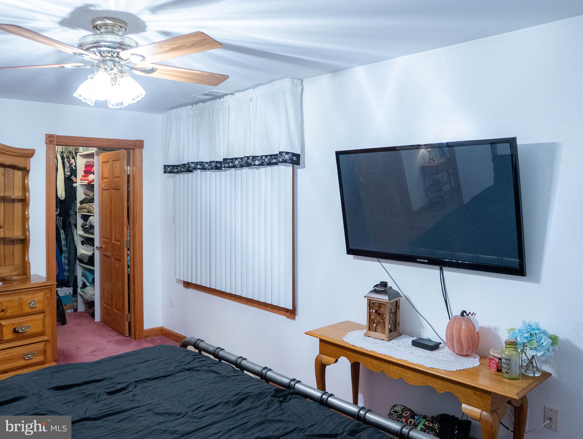 NEWPORTVILLE TERR - Residential