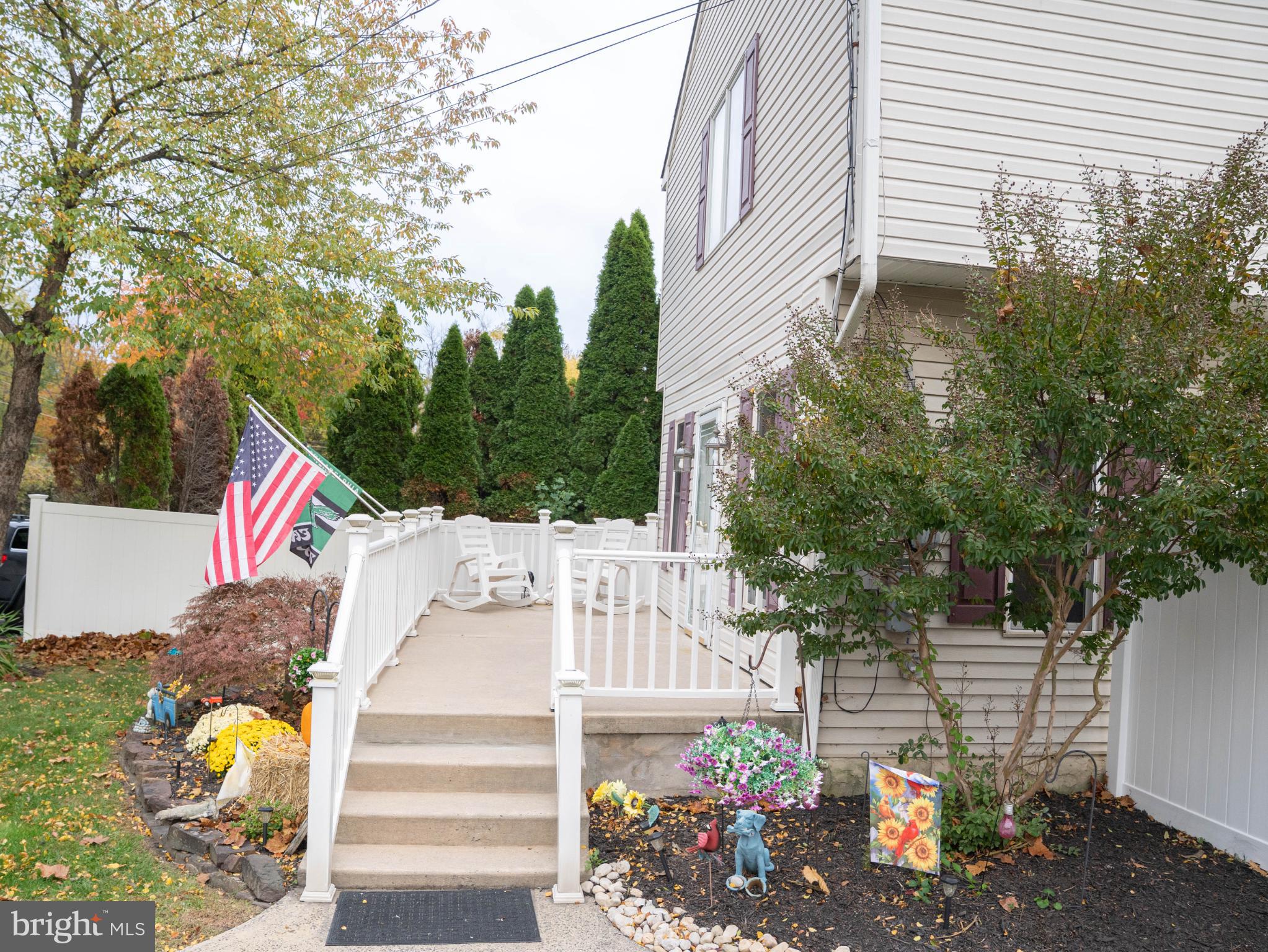 NEWPORTVILLE TERR - Residential