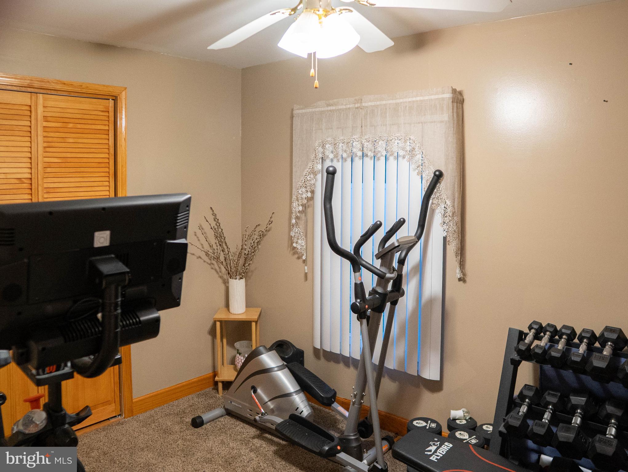 NEWPORTVILLE TERR - Residential