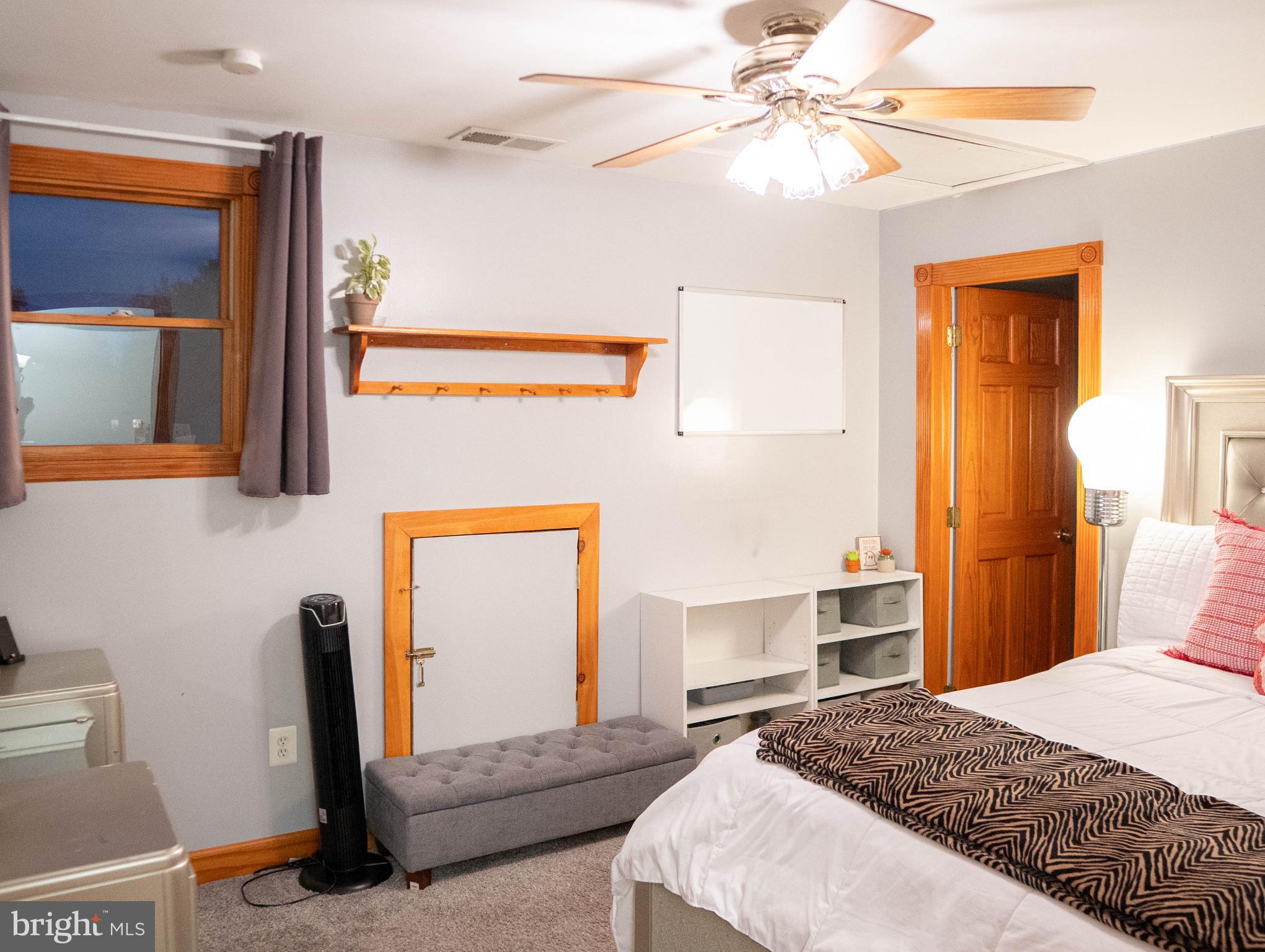 NEWPORTVILLE TERR - Residential