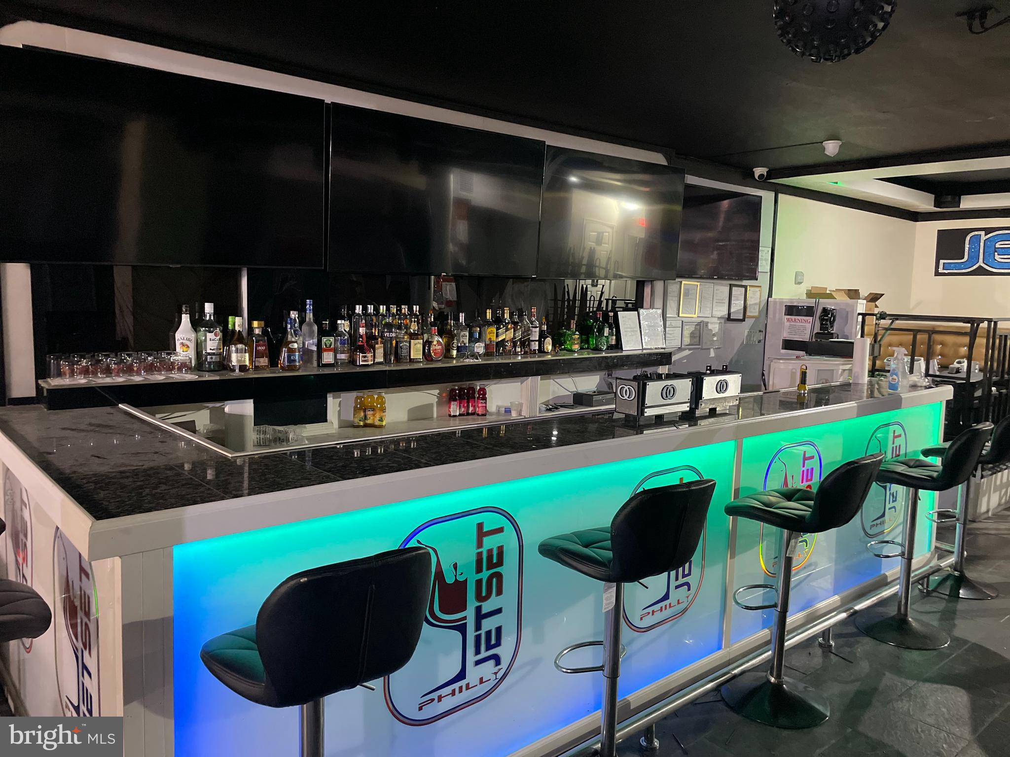 FELTONVILLE - Commercial Sale