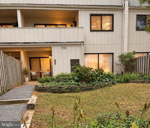 Townhouse For Rent - 188 Summit House #188<br/> Chester County, WEST CHESTER, PA 19382