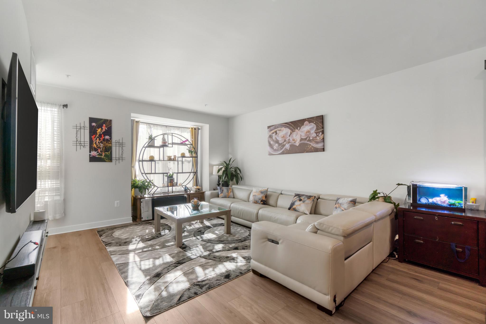 THE HIGHLANDS - Residential