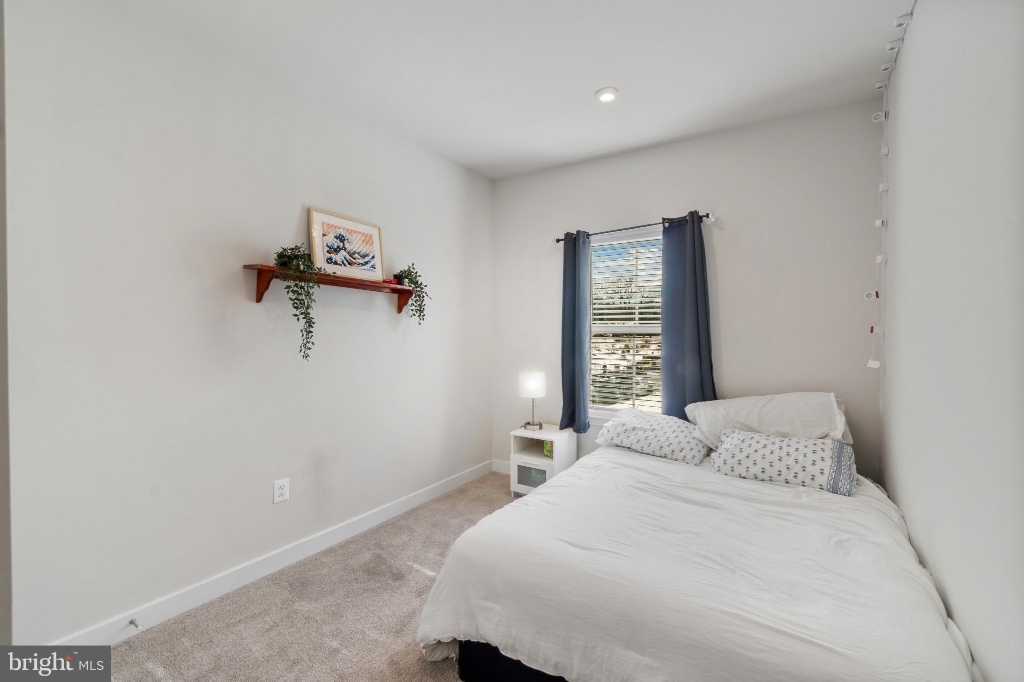 THE HIGHLANDS - Residential