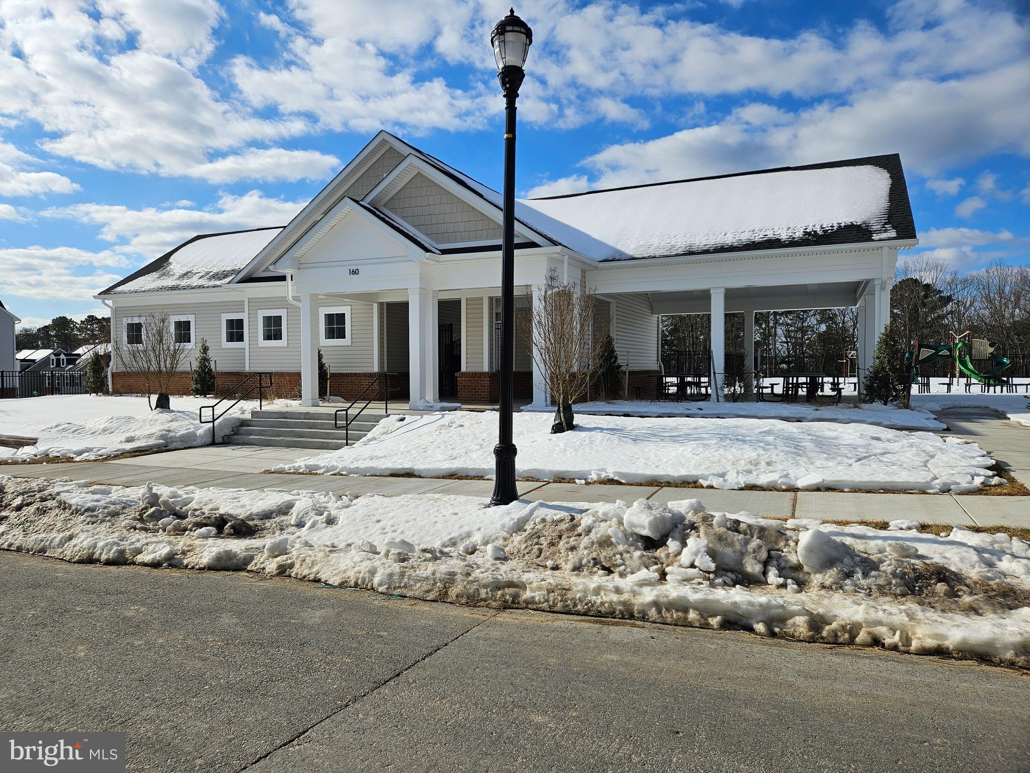 THE HIGHLANDS - Residential