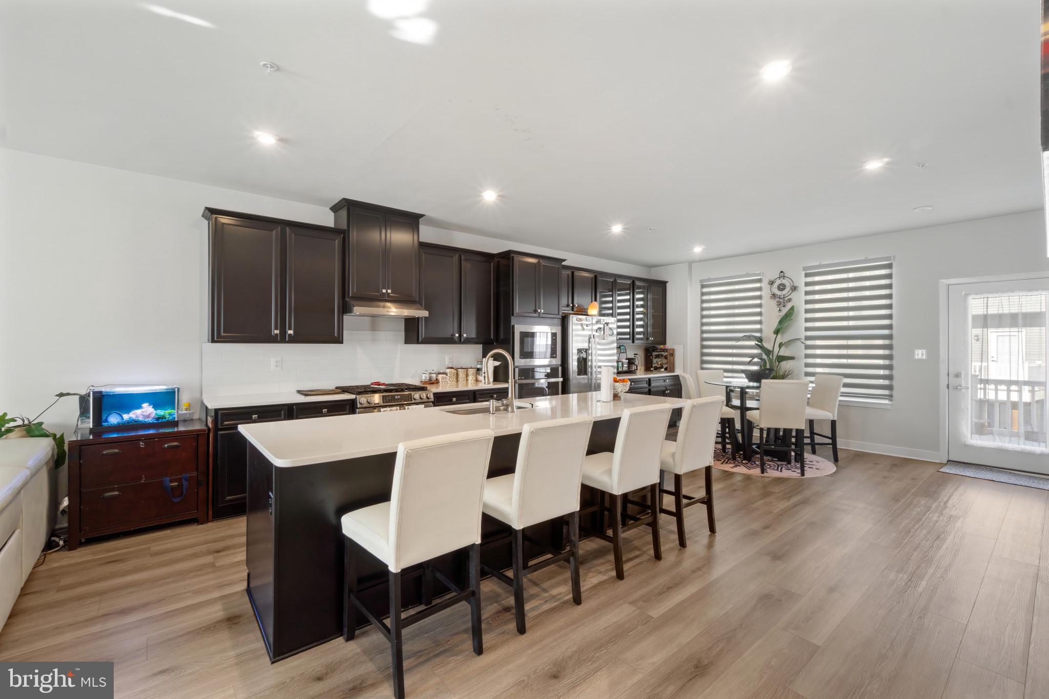 THE HIGHLANDS - Residential