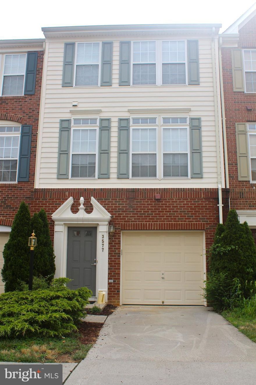 Great 4 Finished Level Town home with 1 car garage in close location.There are 4 BedRooms plus the 3.5 Full Bath. GreatKitchen with Corian Countertops. Big Eat In Kitchen with walk out to deck. Master room / full bath, Recreation Room /walk out level, Convenient Location, Minutes to Pentagon and DC. Tenant is packaging. MUST SEE! NO PETS, Text William for any questions