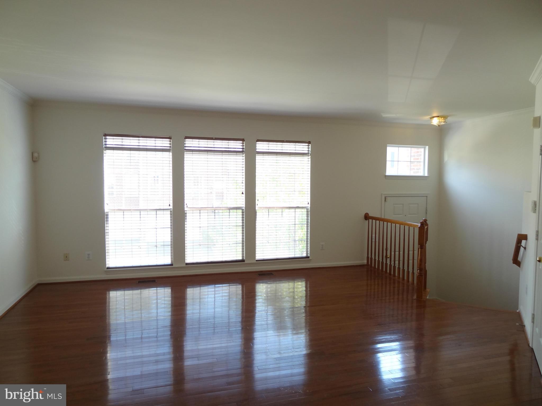 WINDSOR MEWS - Residential Lease