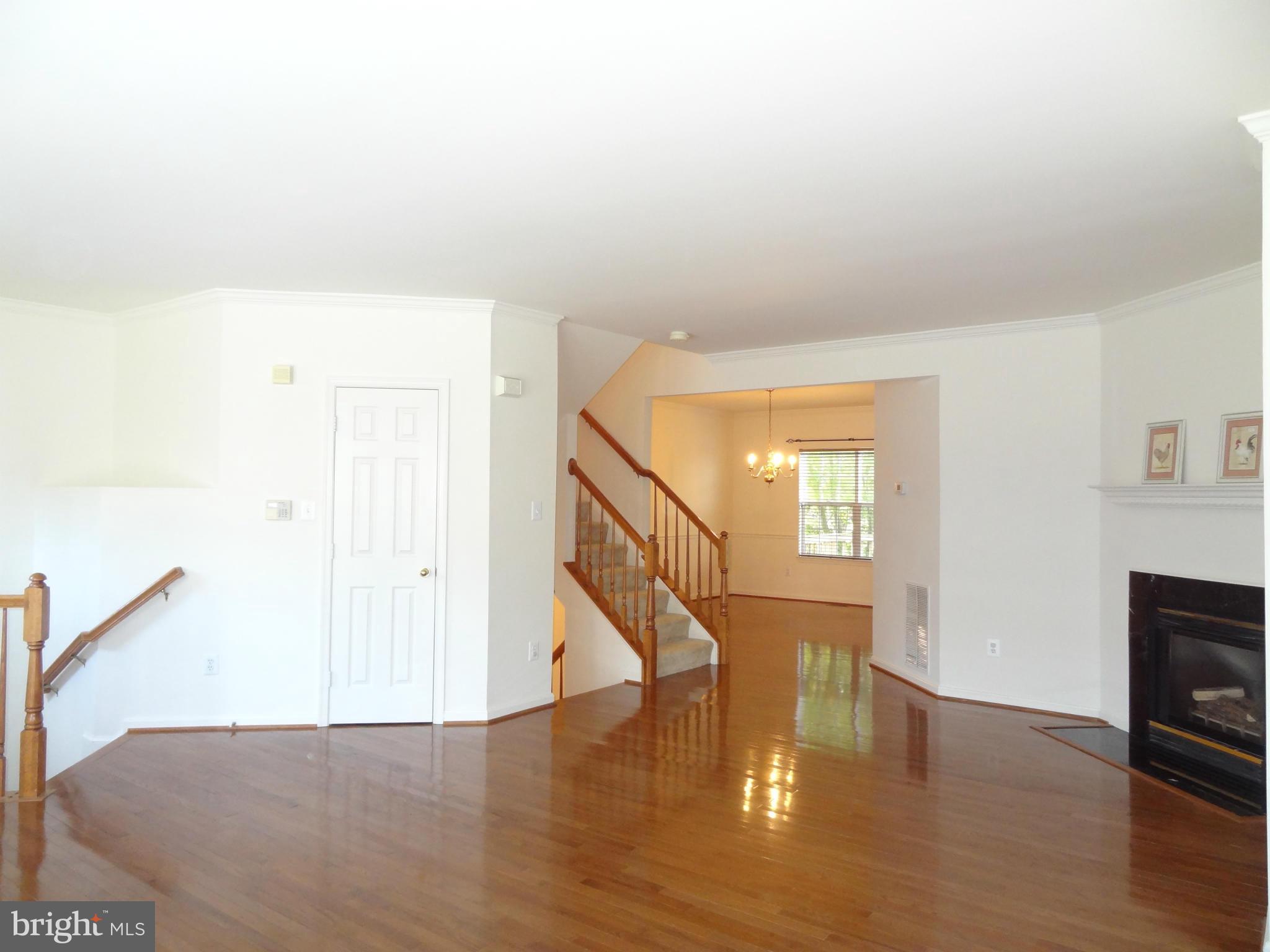 WINDSOR MEWS - Residential Lease