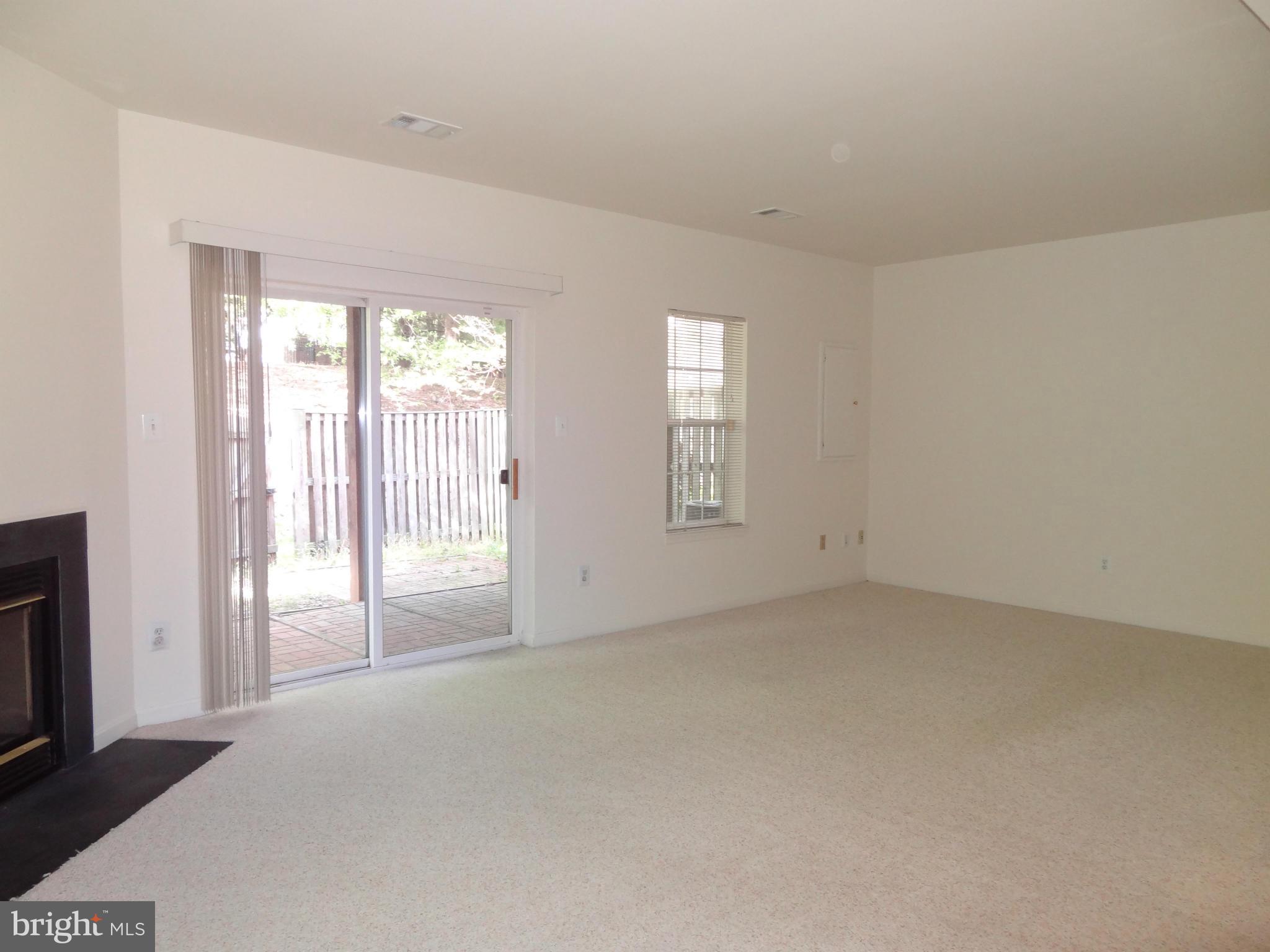 WINDSOR MEWS - Residential Lease