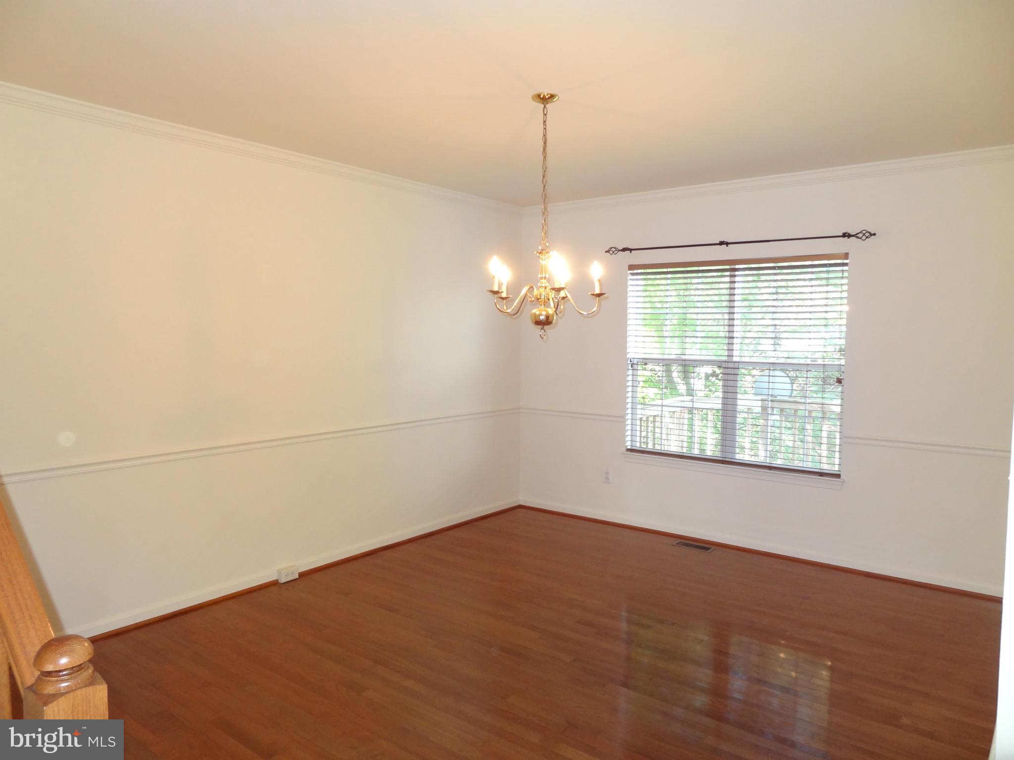 WINDSOR MEWS - Residential Lease