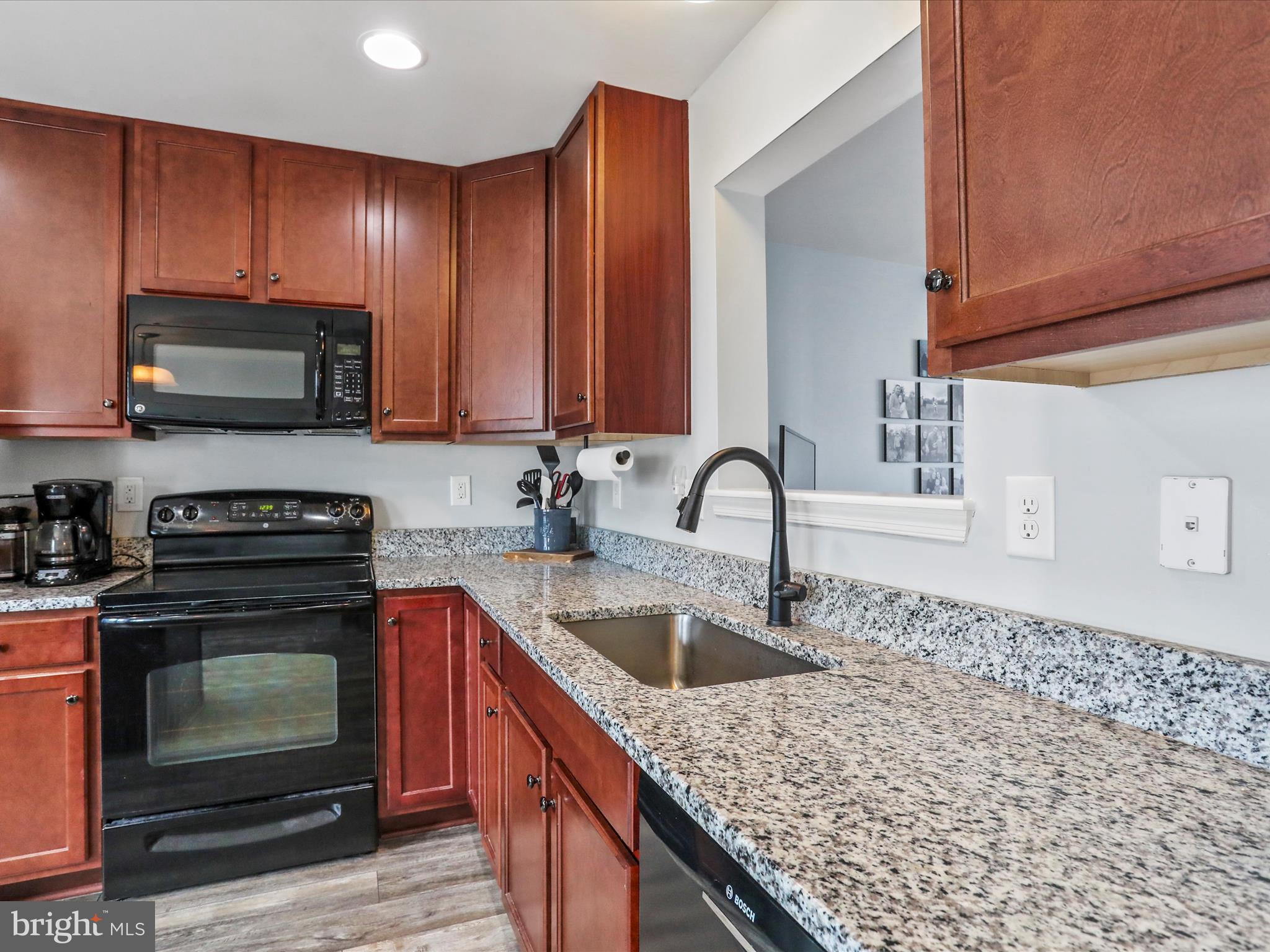 RIVERSIDE VILLAGES - Residential