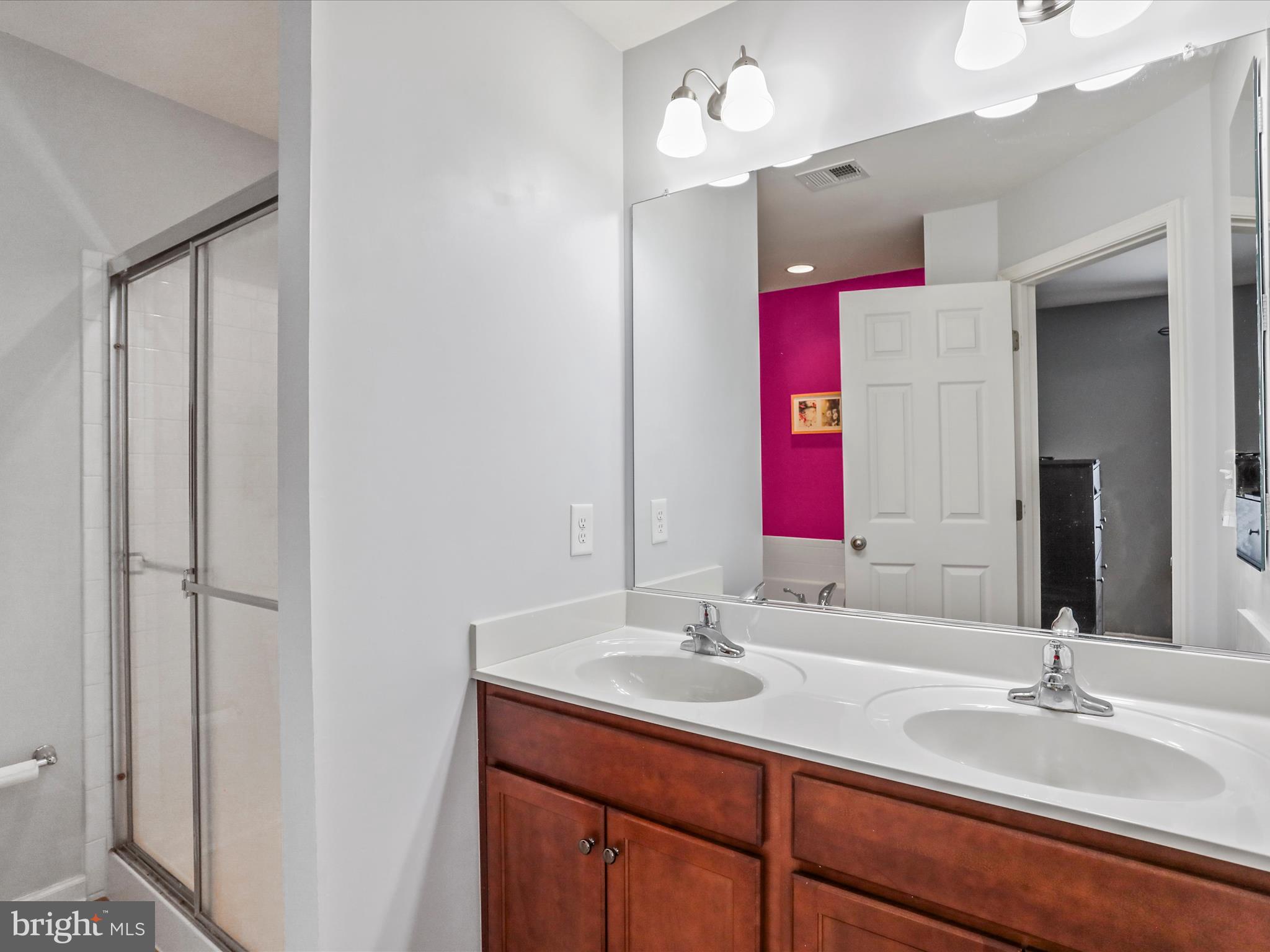 RIVERSIDE VILLAGES - Residential