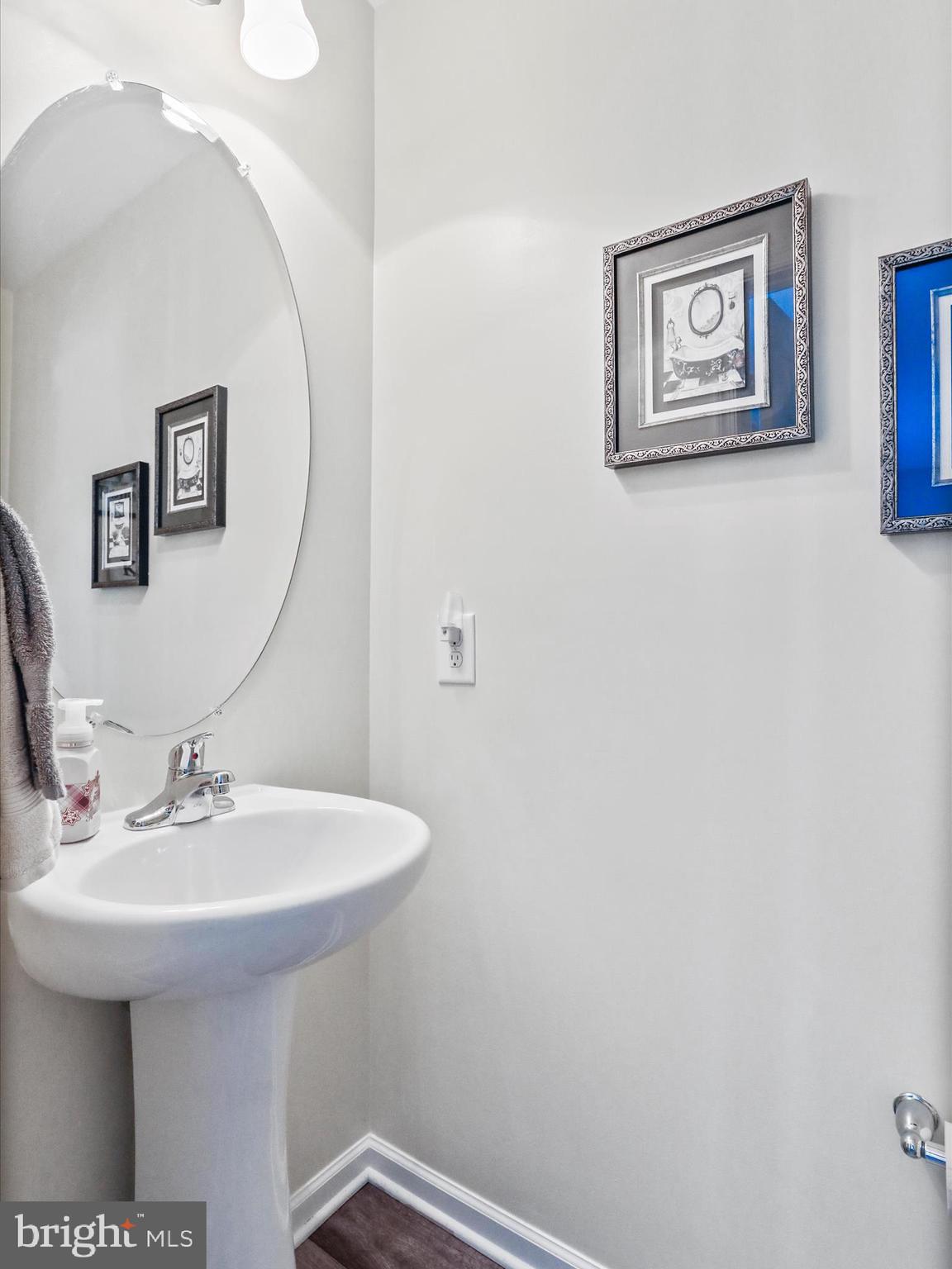 RIVERSIDE VILLAGES - Residential