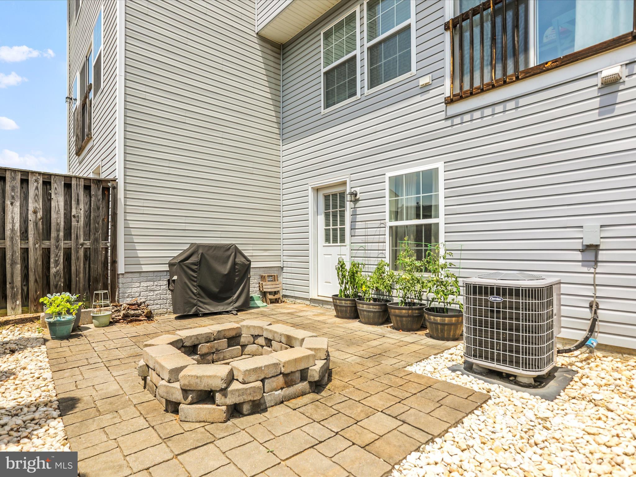 RIVERSIDE VILLAGES - Residential