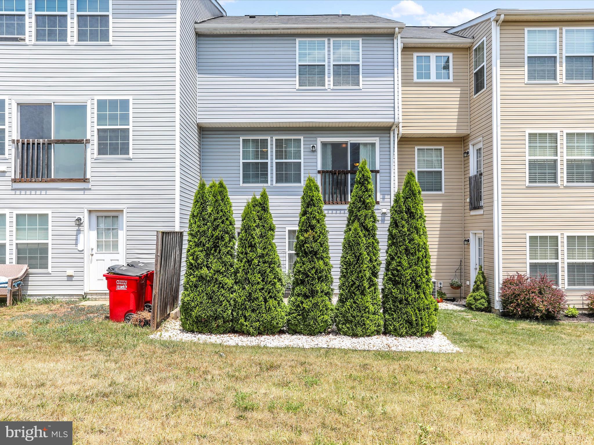 RIVERSIDE VILLAGES - Residential