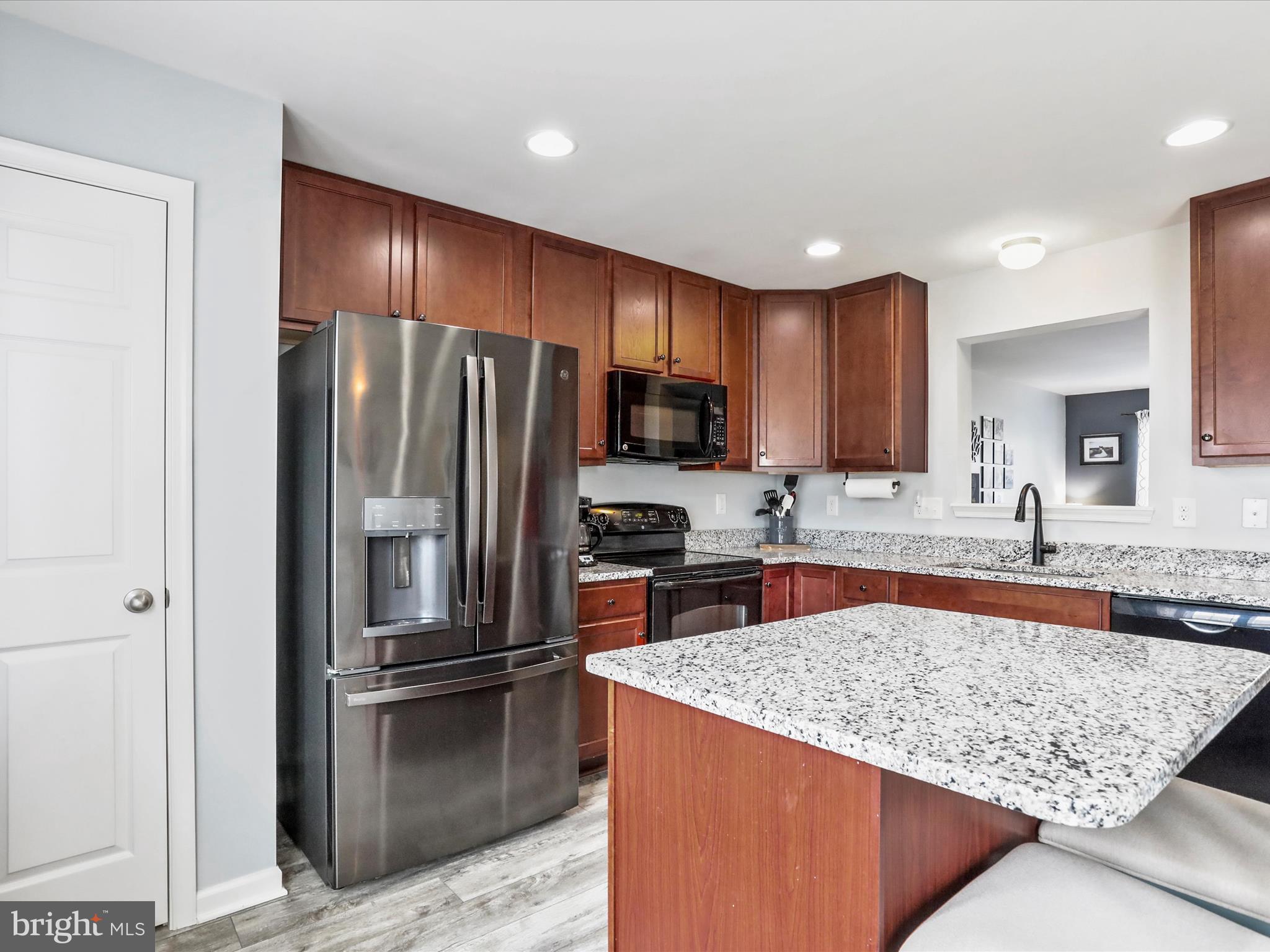 RIVERSIDE VILLAGES - Residential