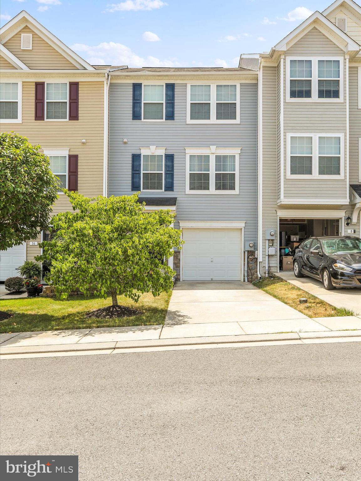 RIVERSIDE VILLAGES - Residential