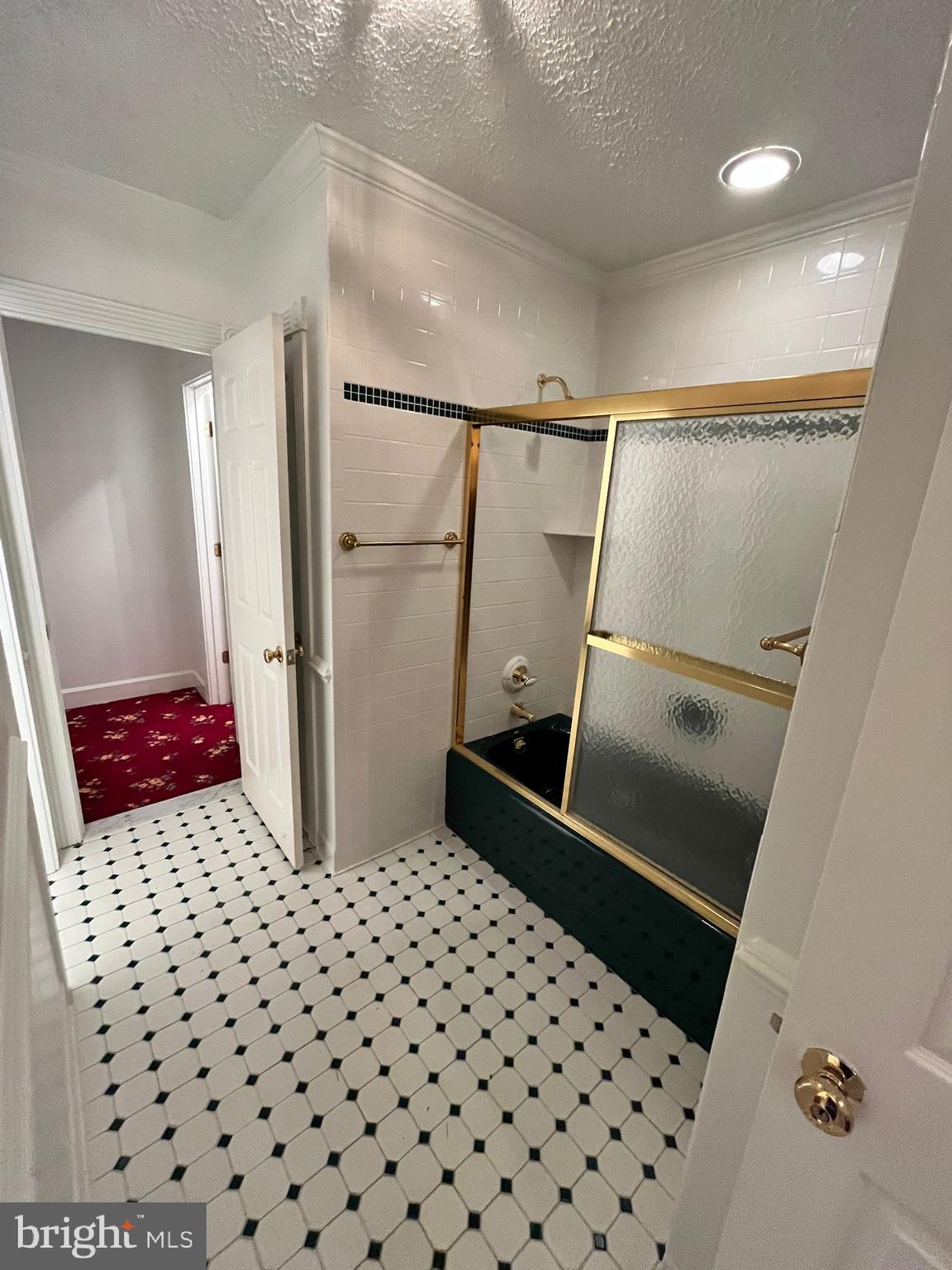 DEVEREUX STATION - Residential Lease