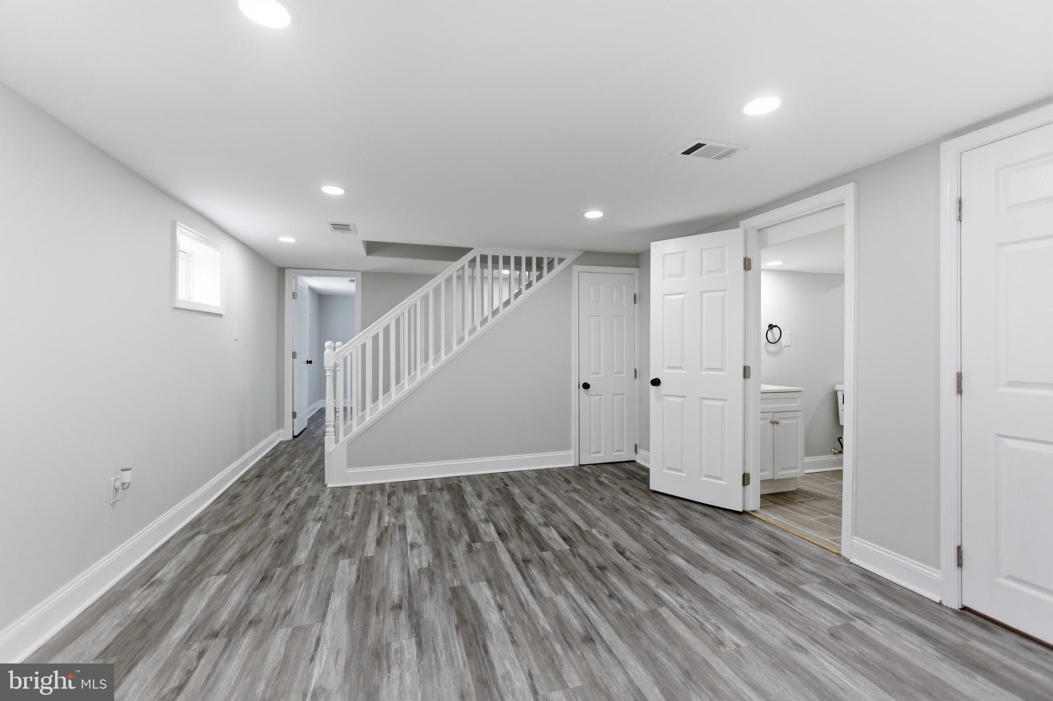 CORAL HILLS - Residential Lease