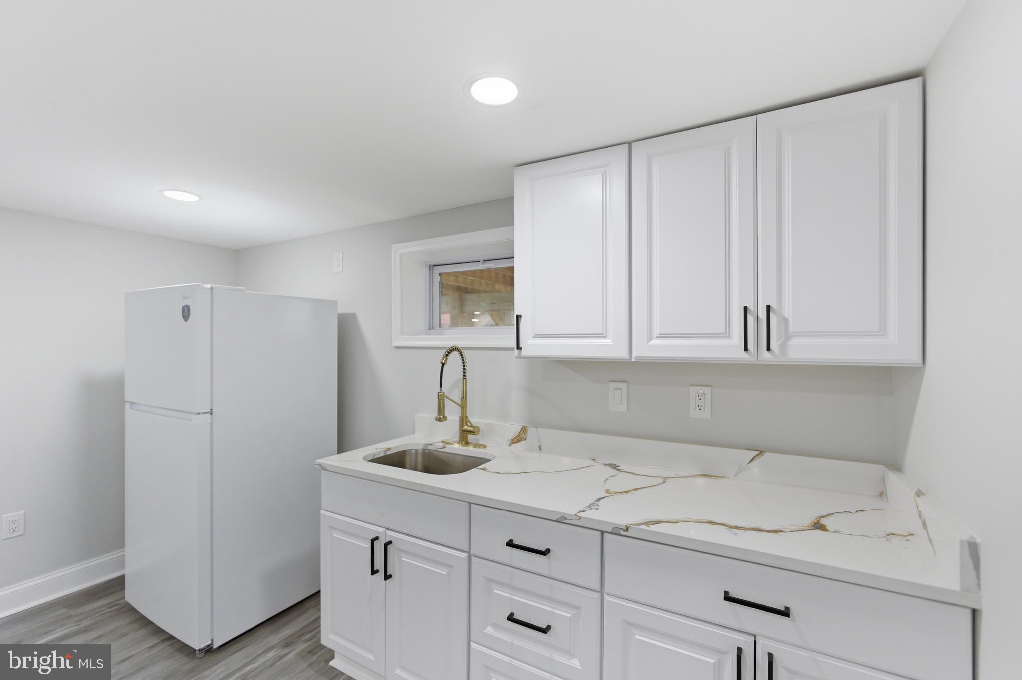 CORAL HILLS - Residential Lease