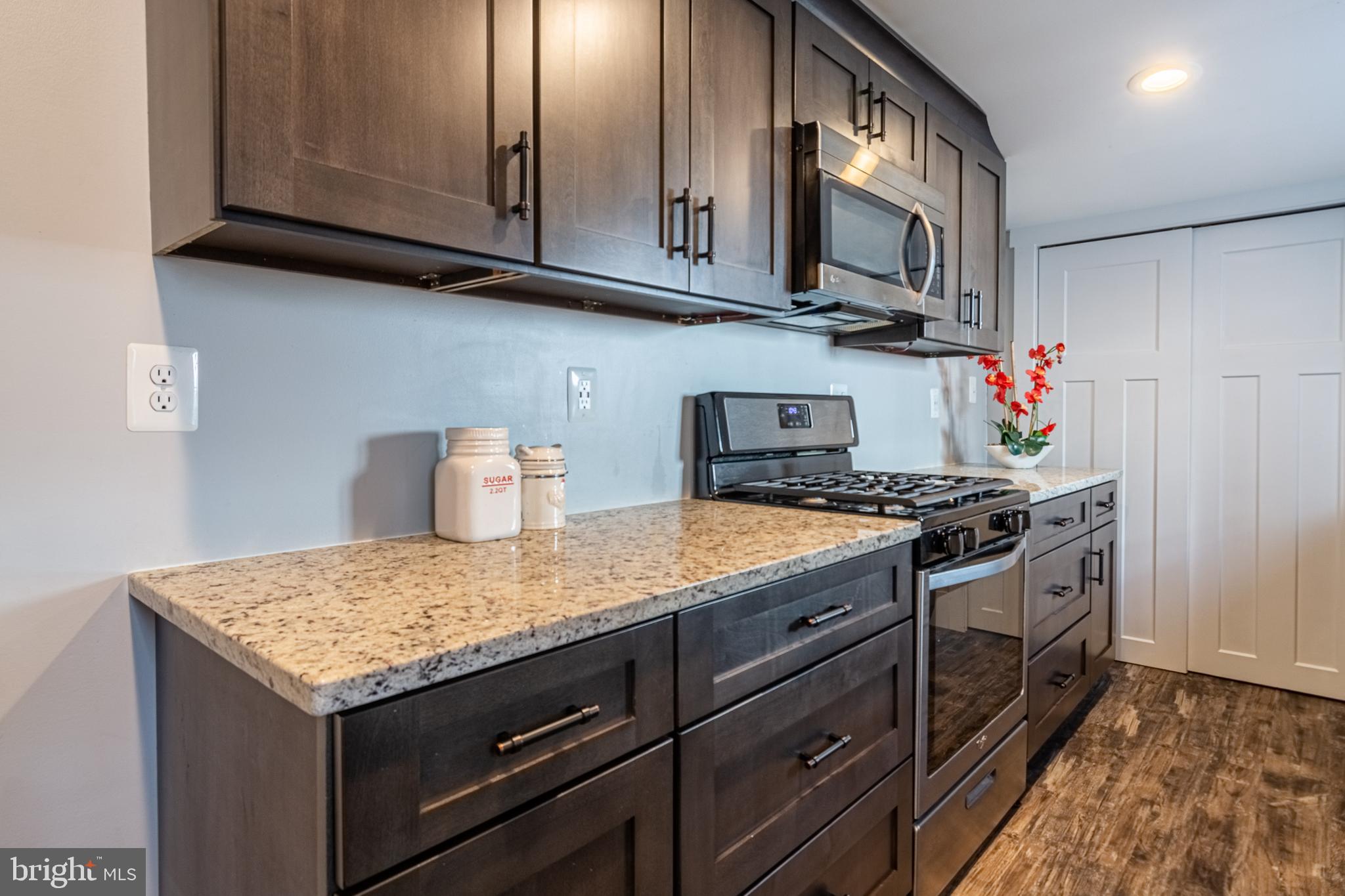 CANTON - Residential