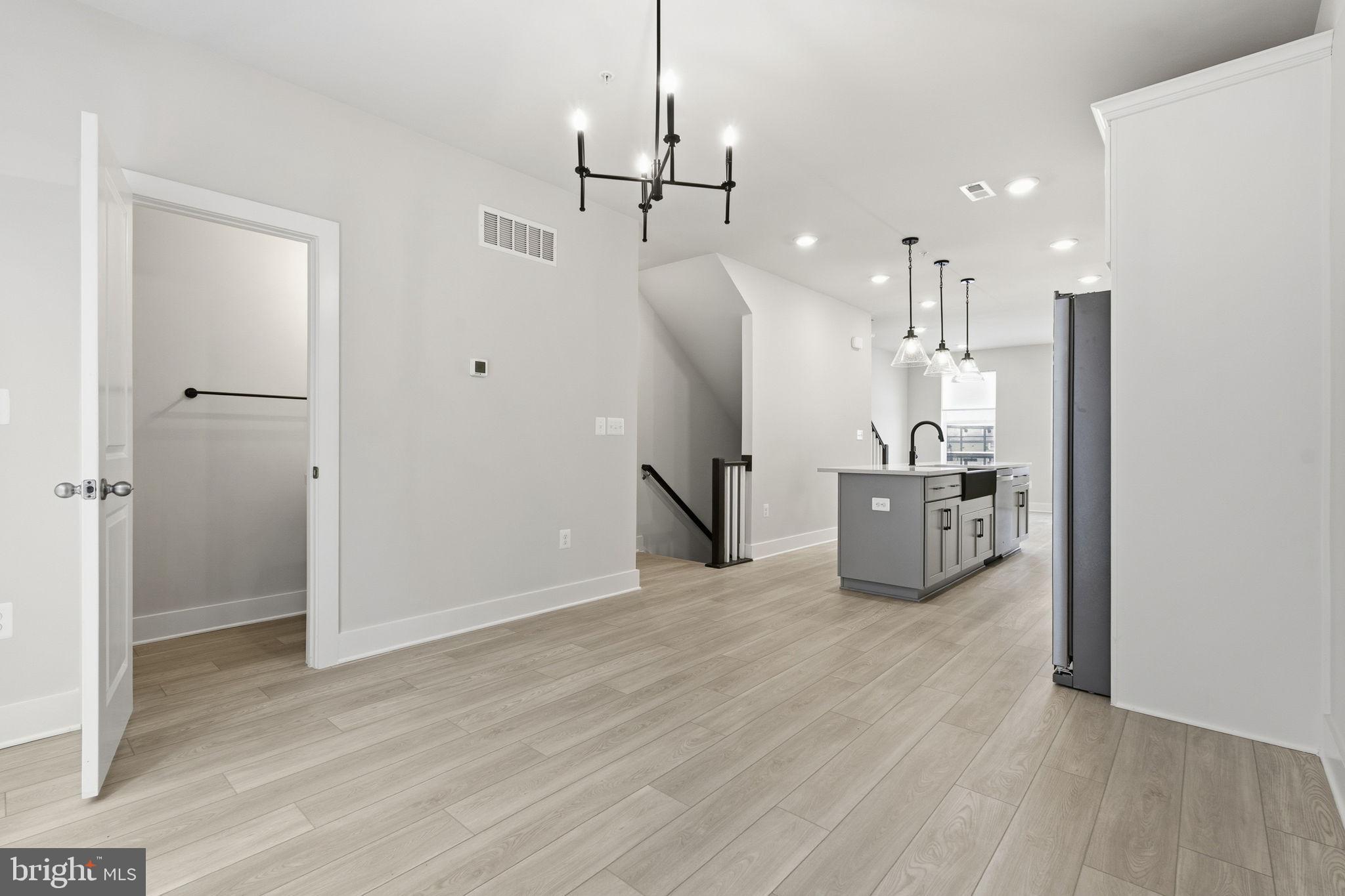 LOCKE LANDING - Residential Lease