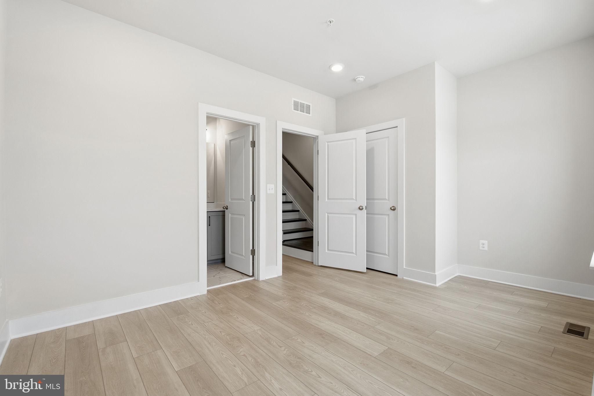 LOCKE LANDING - Residential Lease