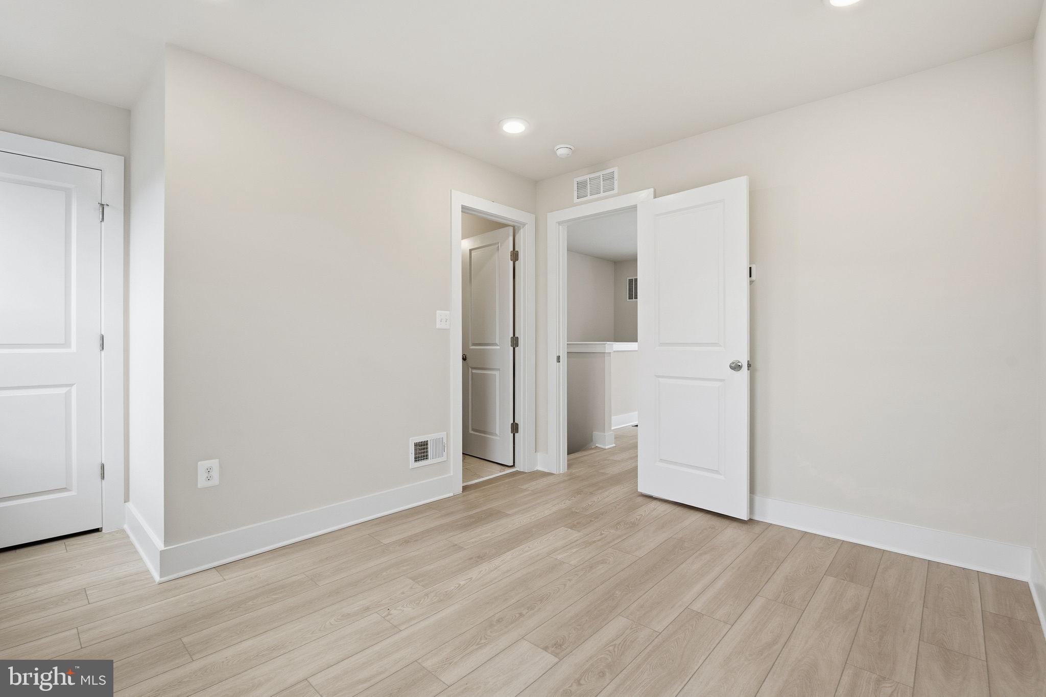 LOCKE LANDING - Residential Lease