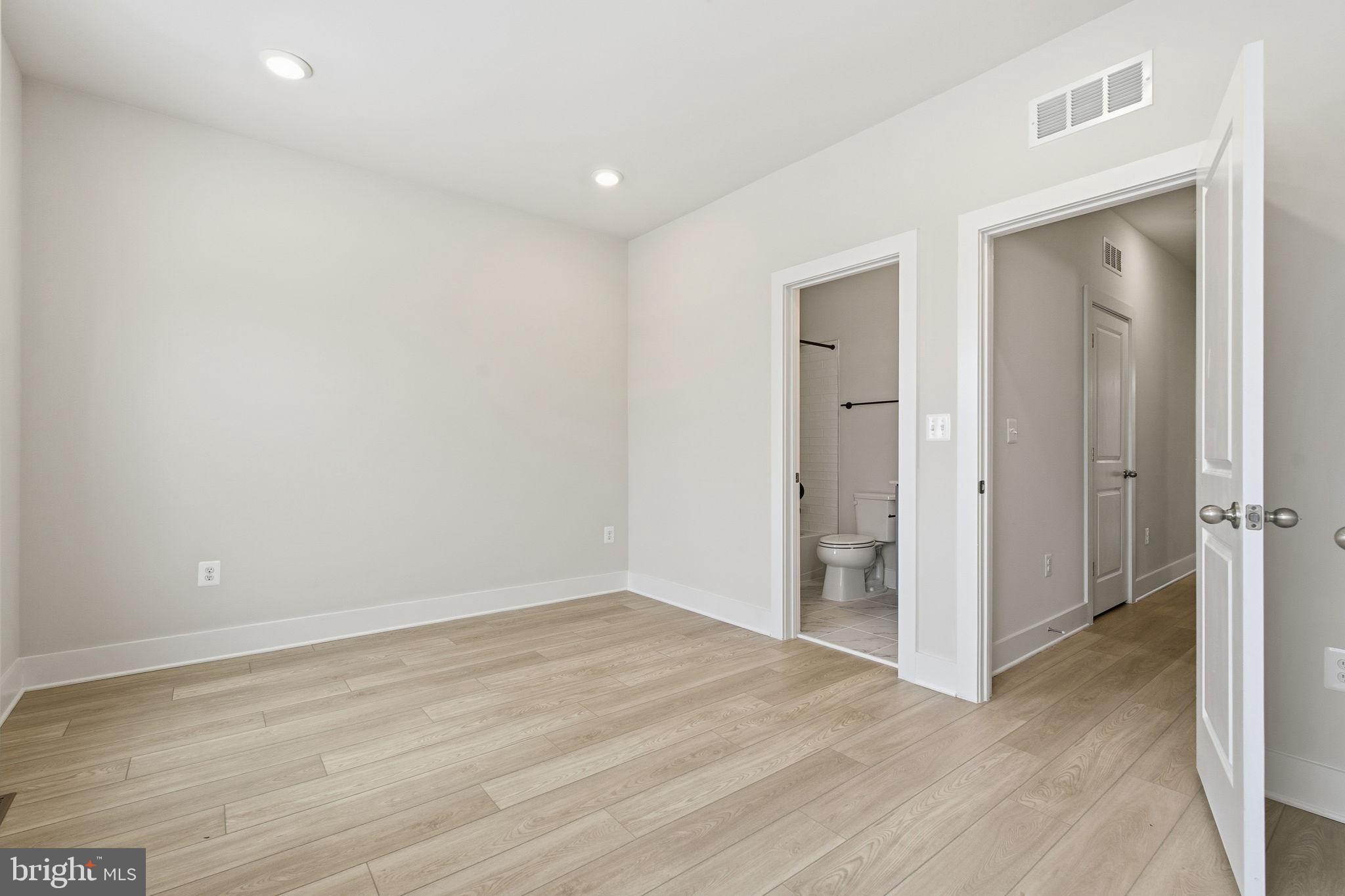 LOCKE LANDING - Residential Lease