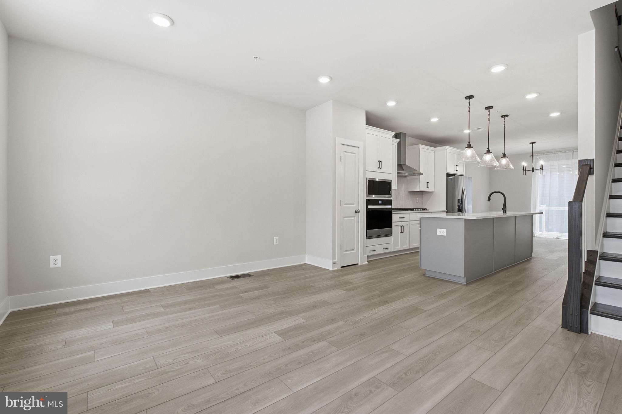 LOCKE LANDING - Residential Lease