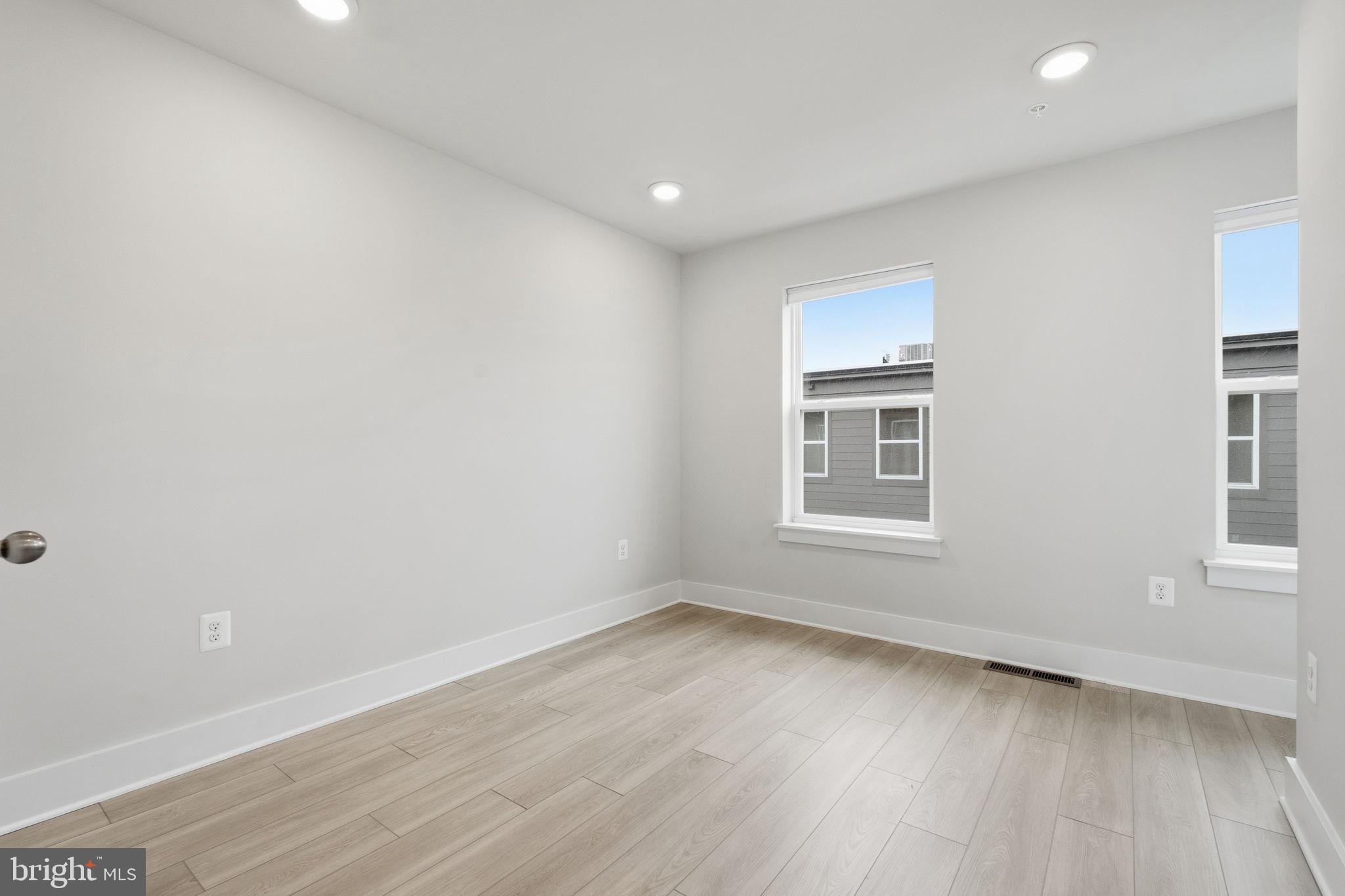 LOCKE LANDING - Residential Lease