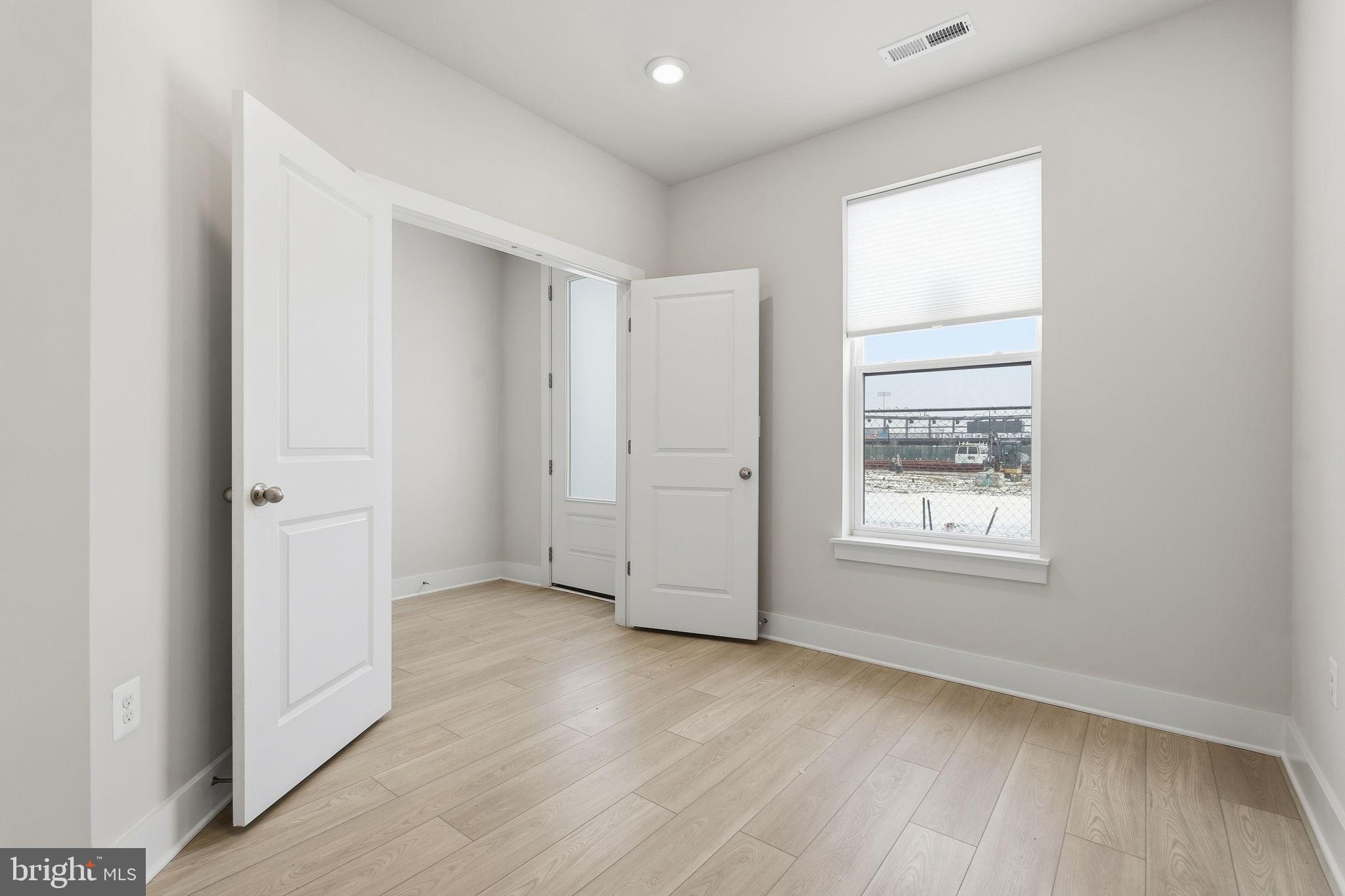 LOCKE LANDING - Residential Lease