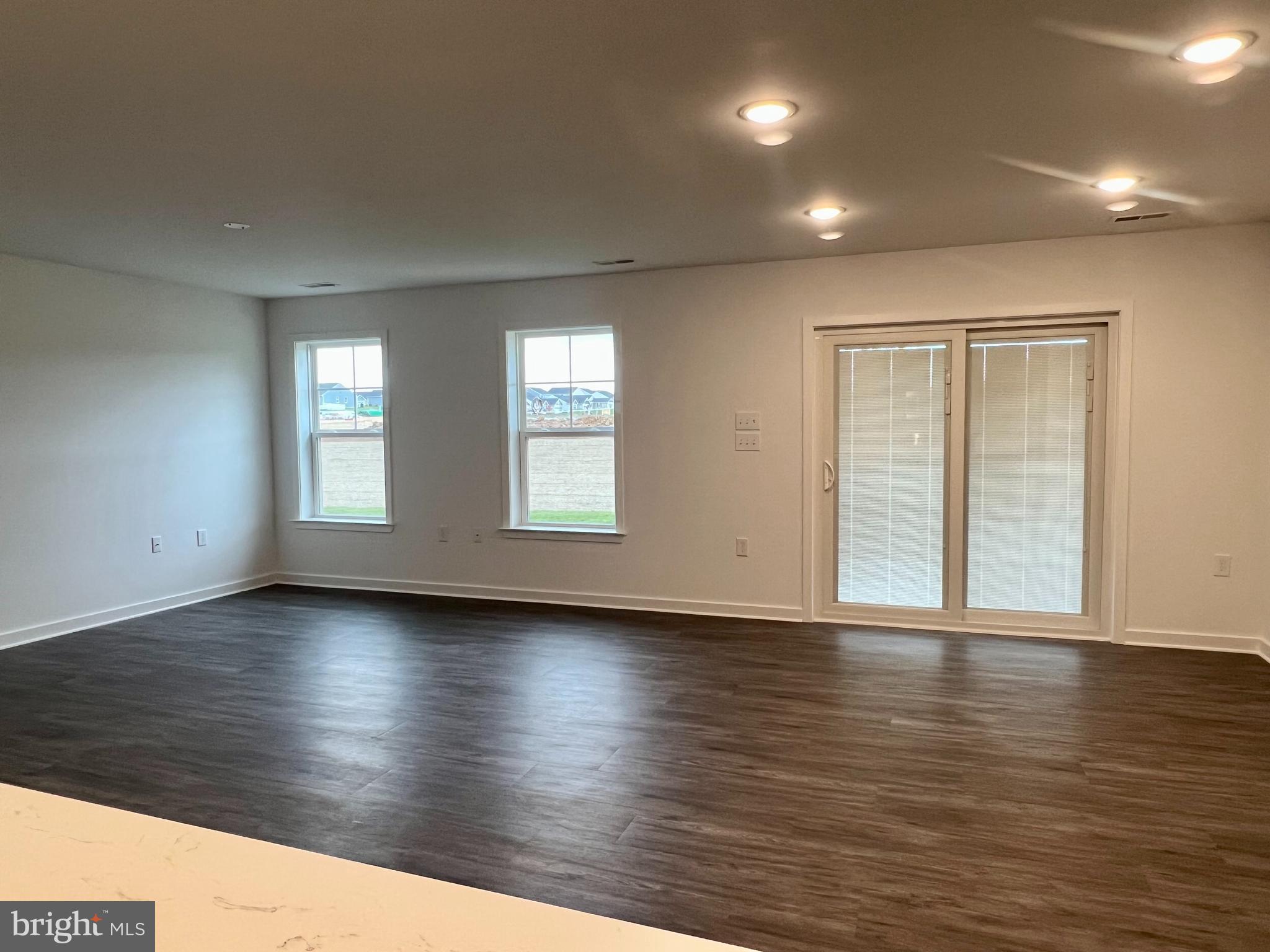 CARDINAL POINTE - Residential